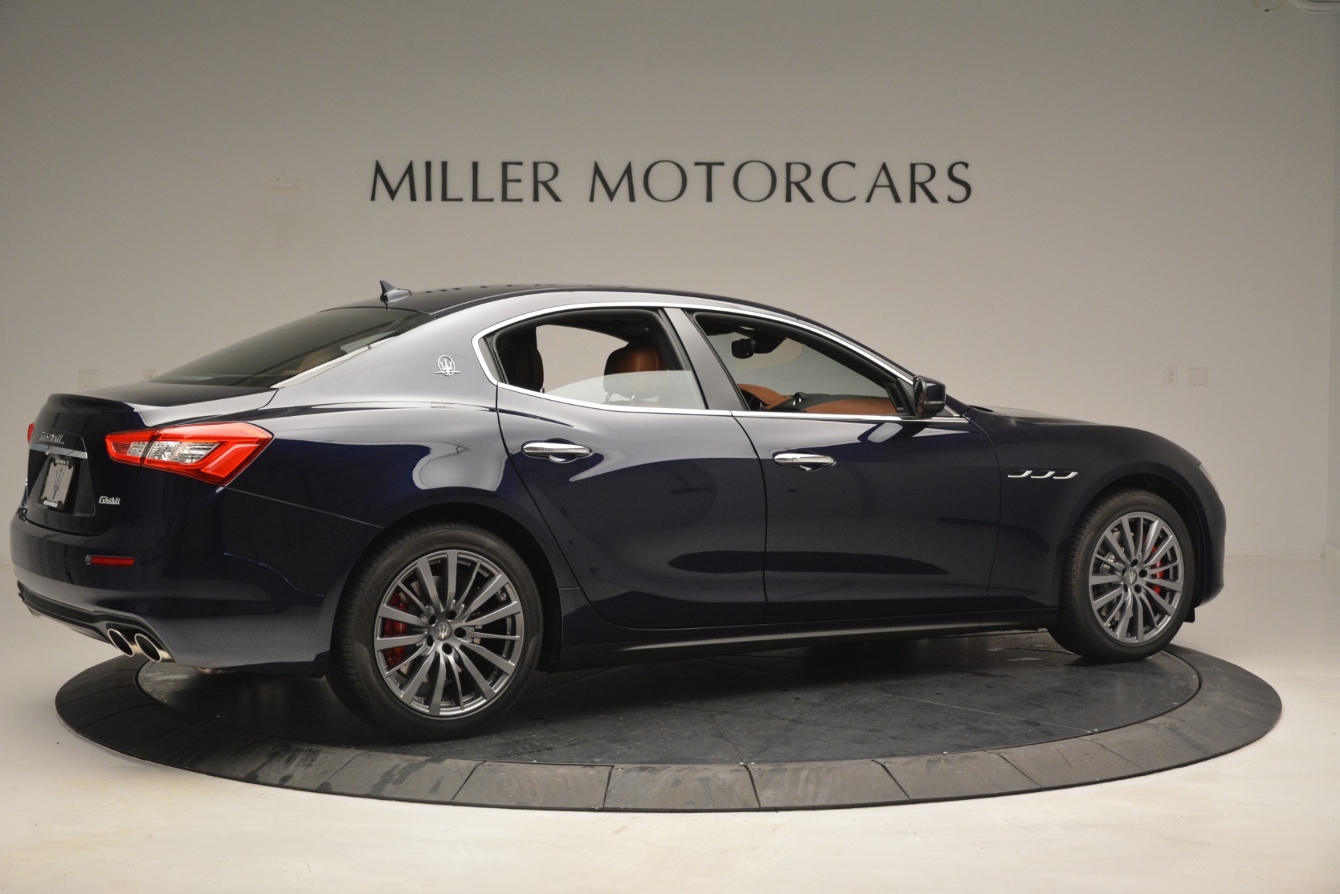 New-2019-Maserati-Ghibli-S-Q4