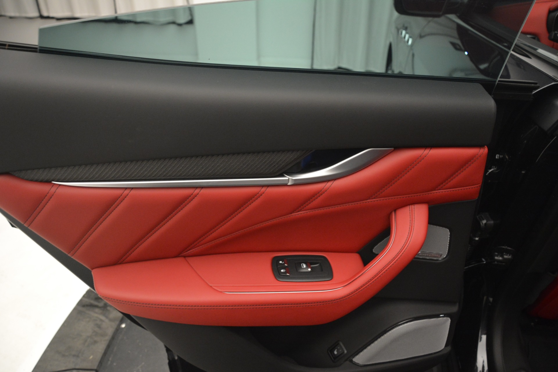 New-2019-Maserati-Levante-GTS