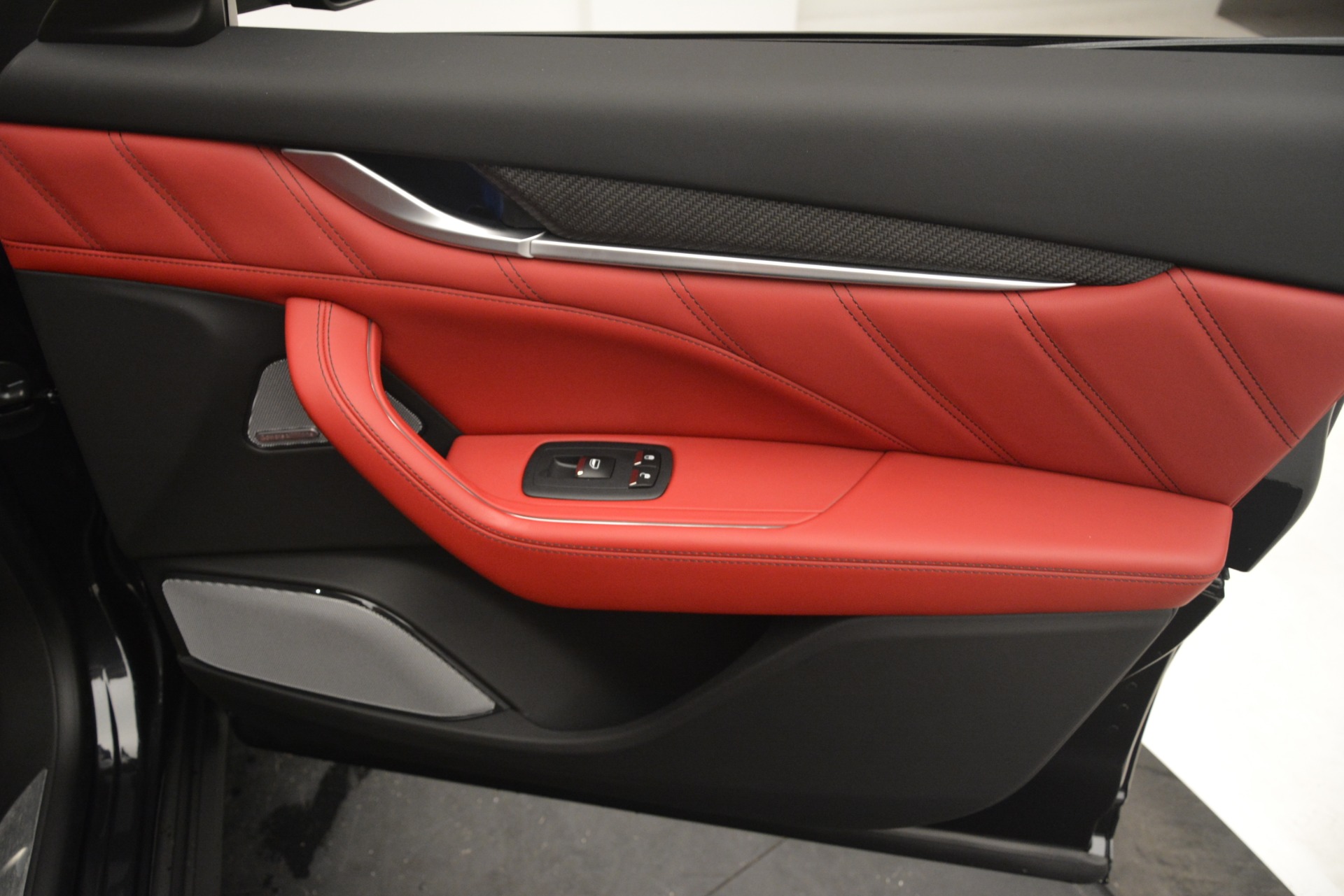 New-2019-Maserati-Levante-GTS