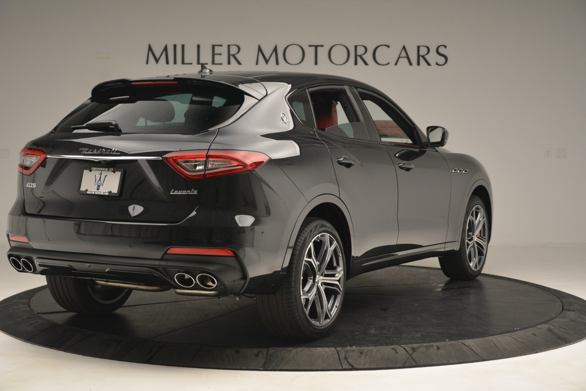 New-2019-Maserati-Levante-GTS