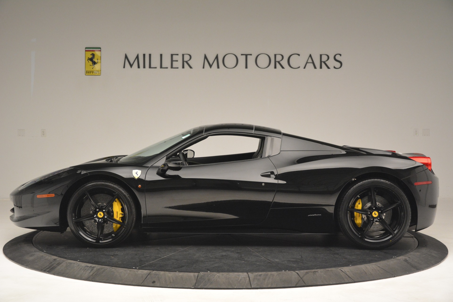 Used-2013-Ferrari-458-Spider