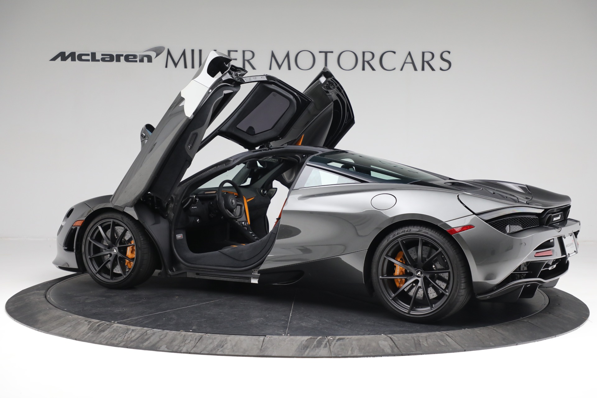 Used-2019-McLaren-720S-Performance