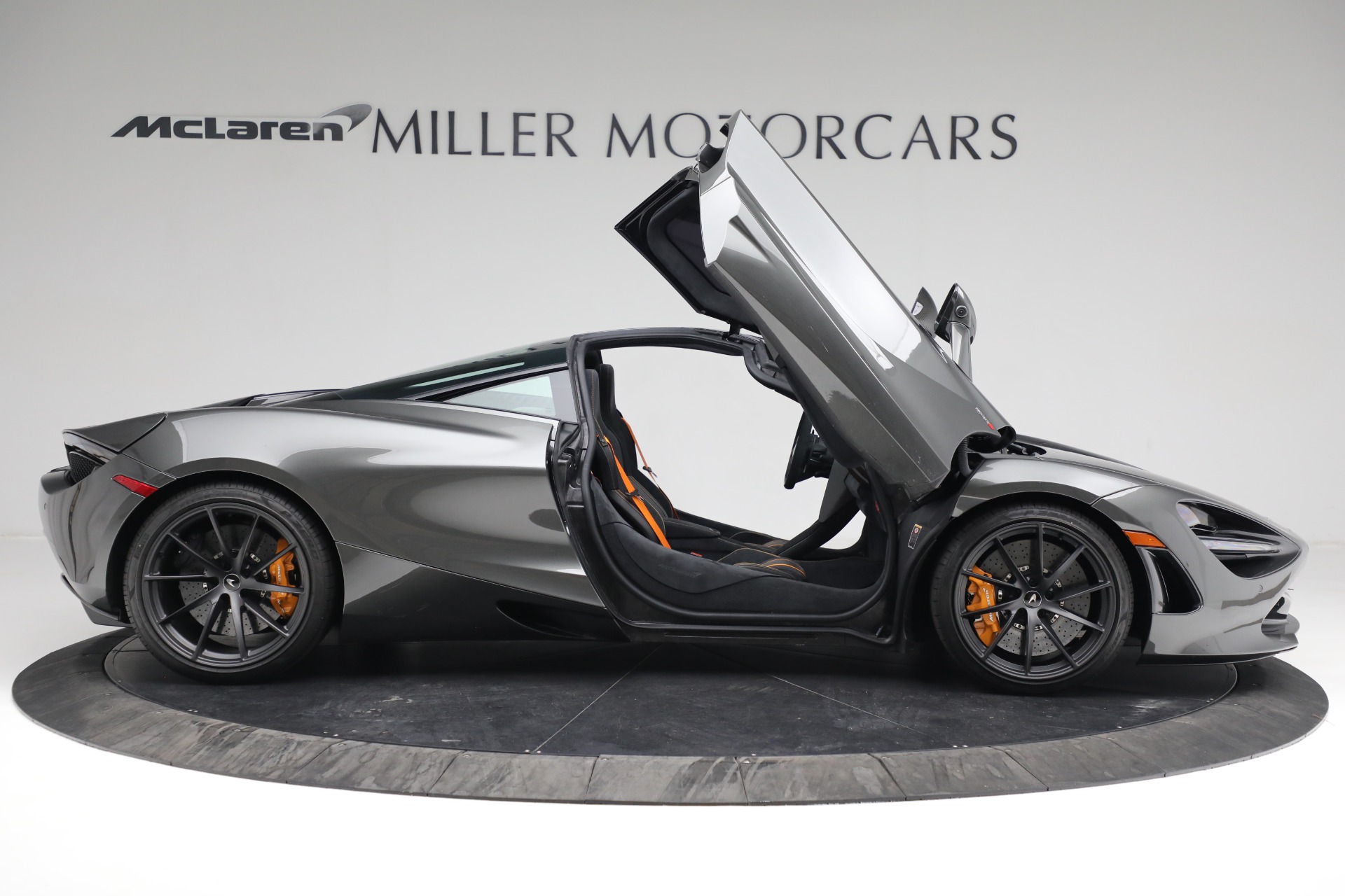 Used-2019-McLaren-720S-Performance