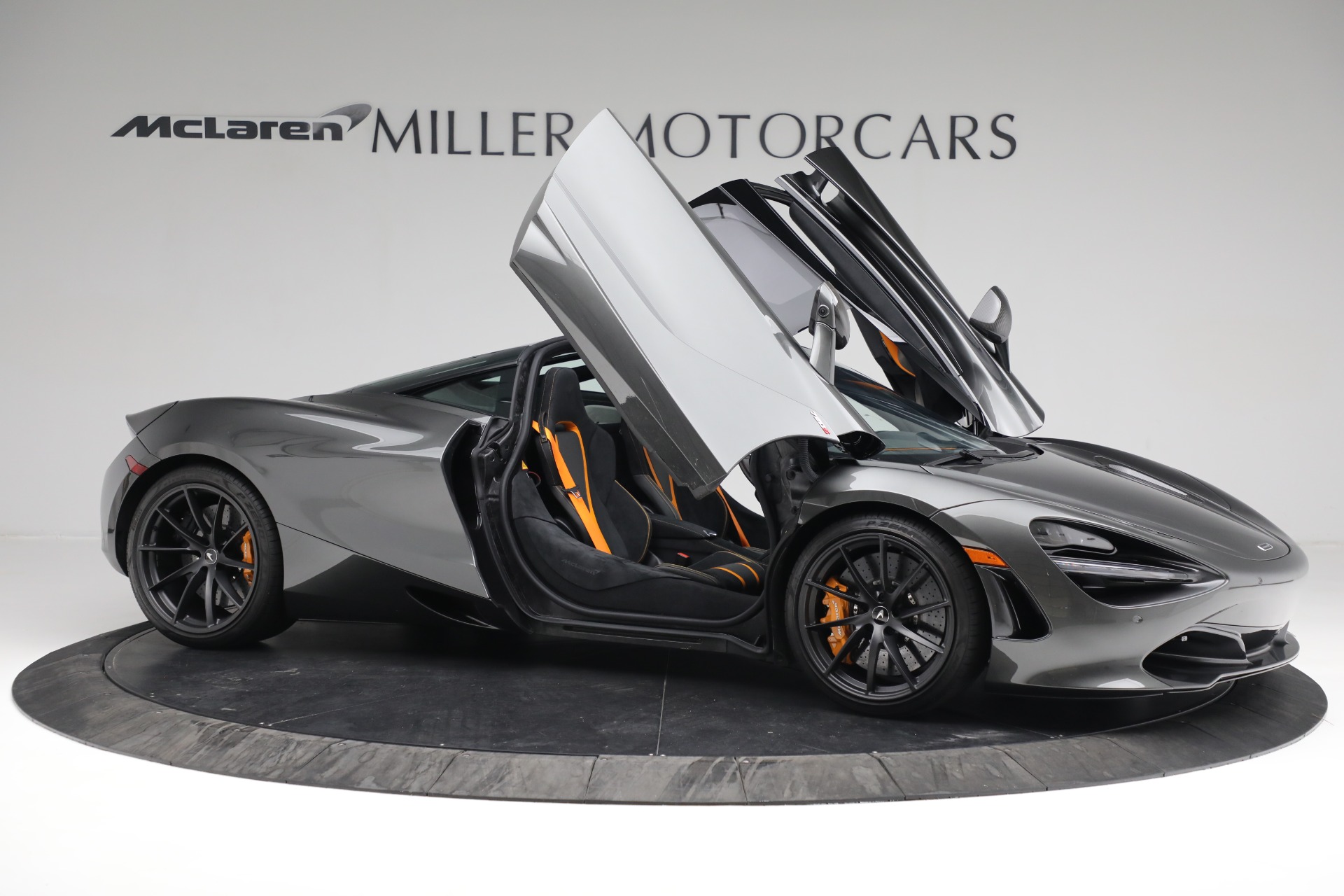 Used-2019-McLaren-720S-Performance