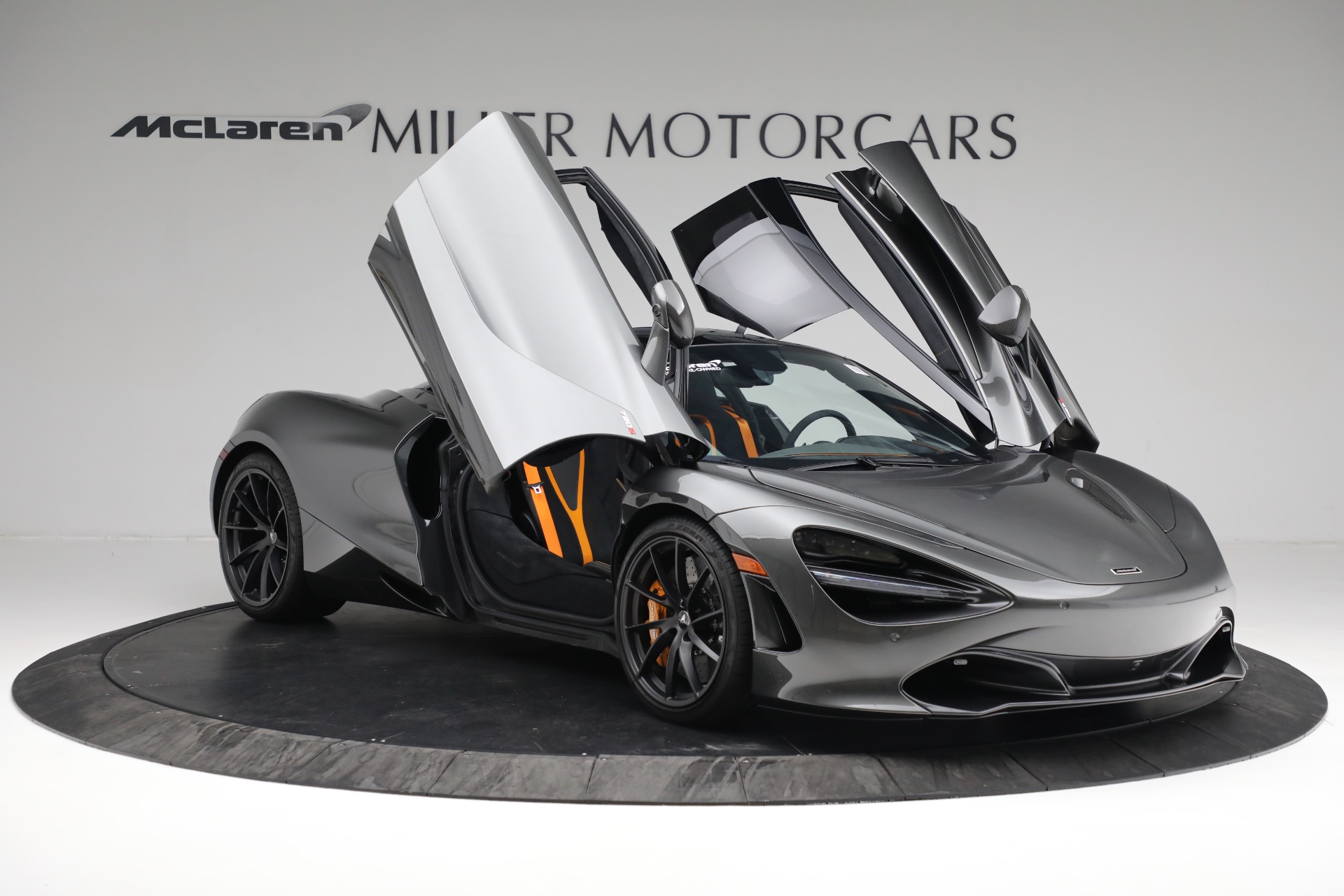 Used-2019-McLaren-720S-Performance