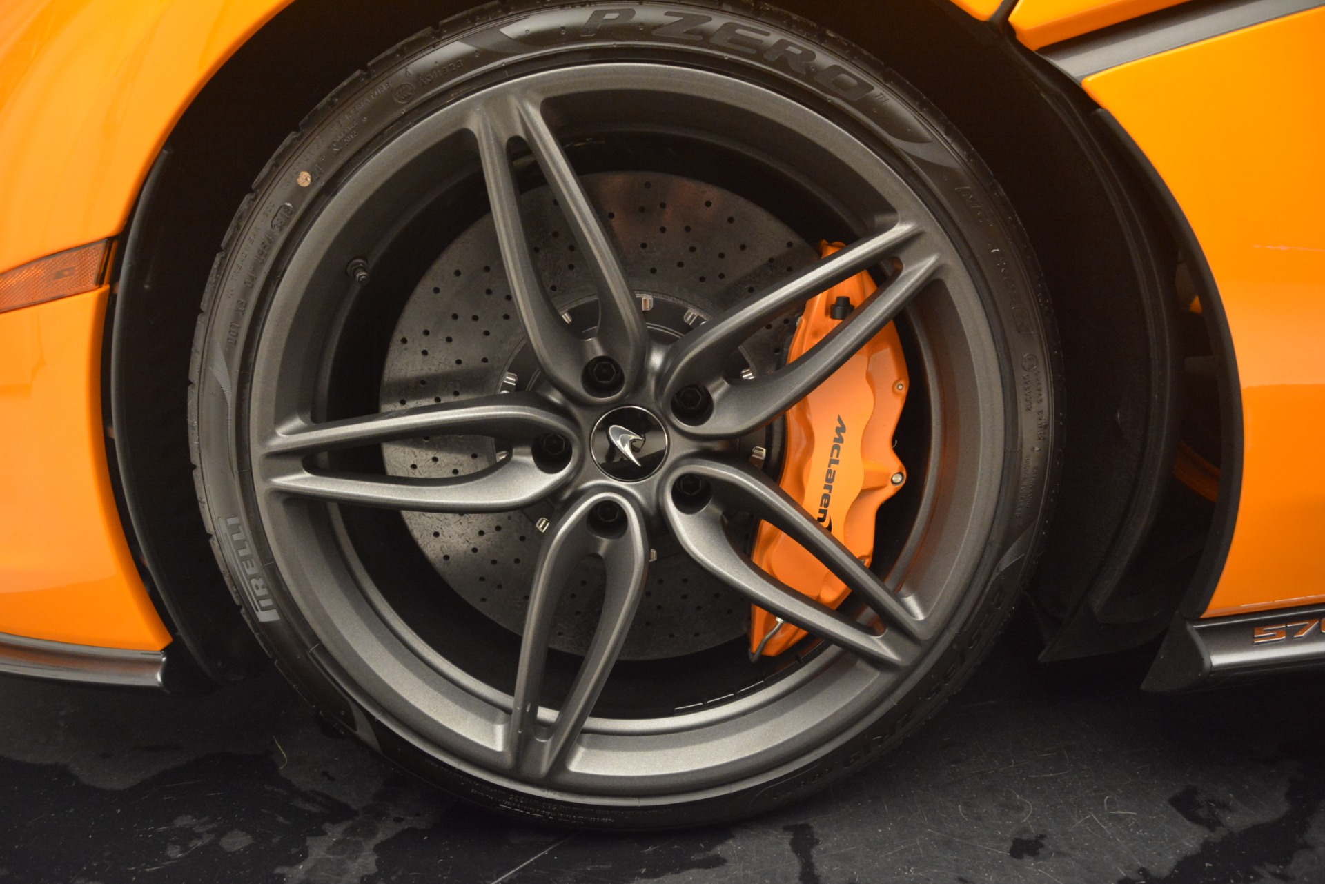 New-2019-McLaren-570S-Coupe