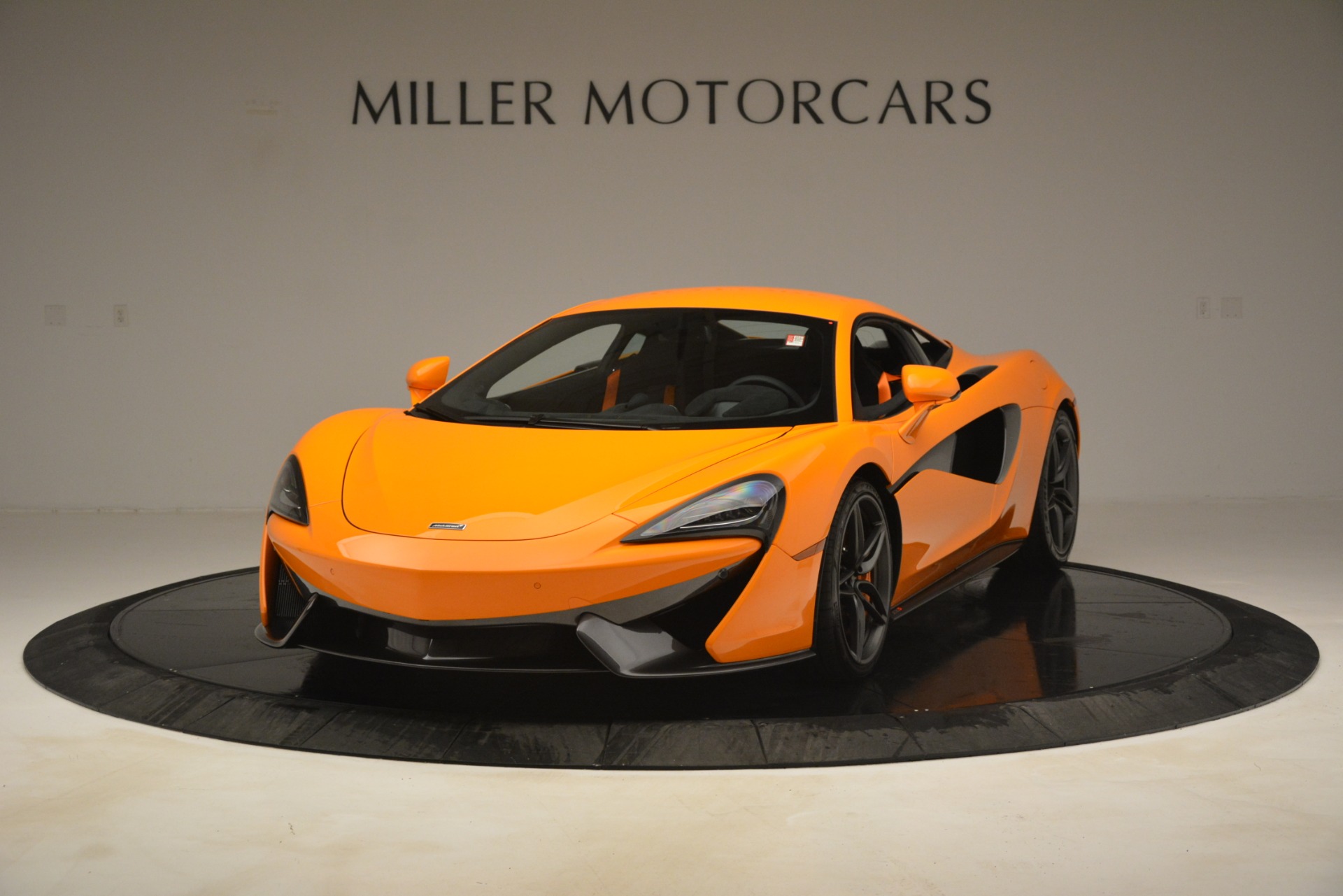 New-2019-McLaren-570S-Coupe