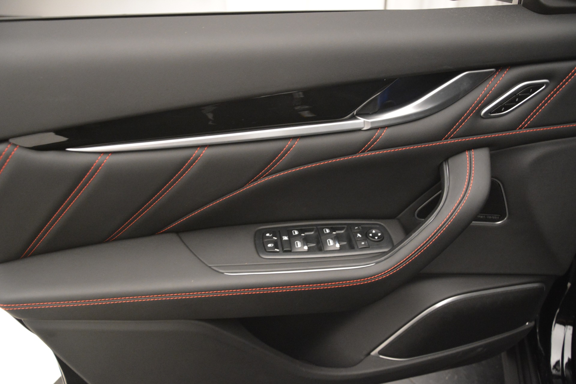 New-2019-Maserati-Levante-S-Q4-GranSport