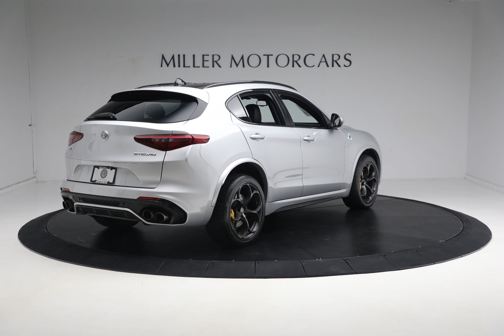 Used-2019-Alfa-Romeo-Stelvio-Quadrifoglio