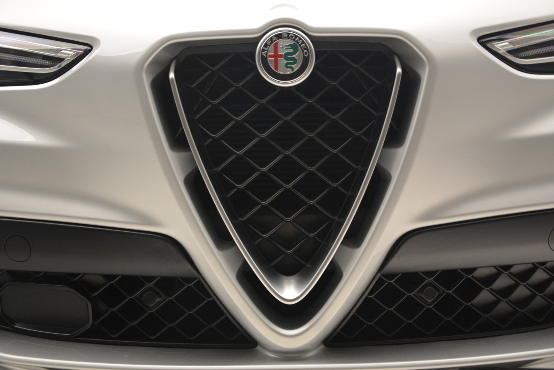 New-2019-Alfa-Romeo-Stelvio-Quadrifoglio
