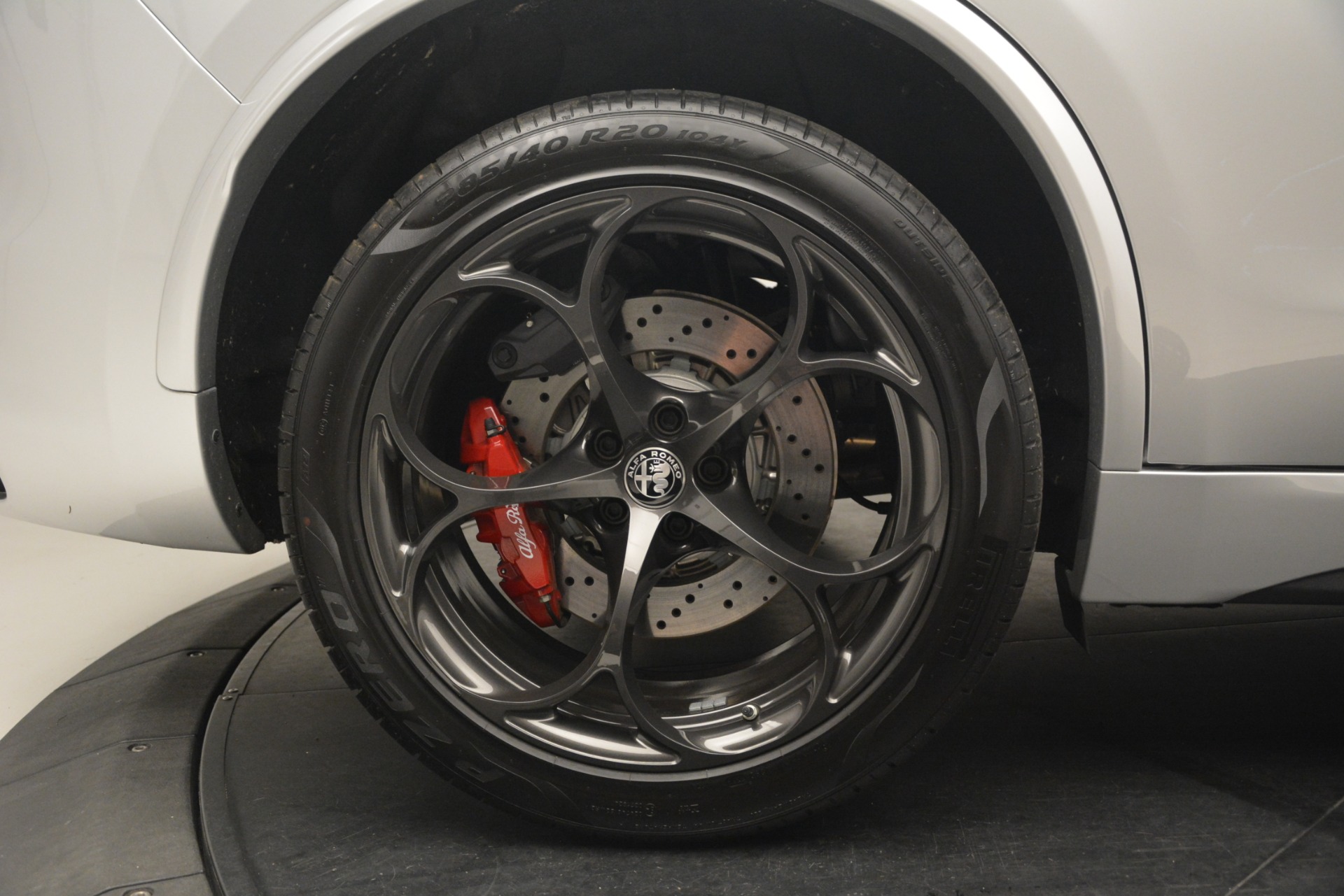 New-2019-Alfa-Romeo-Stelvio-Quadrifoglio