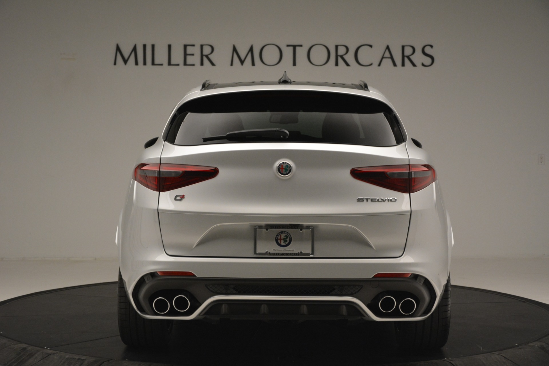 New-2019-Alfa-Romeo-Stelvio-Quadrifoglio