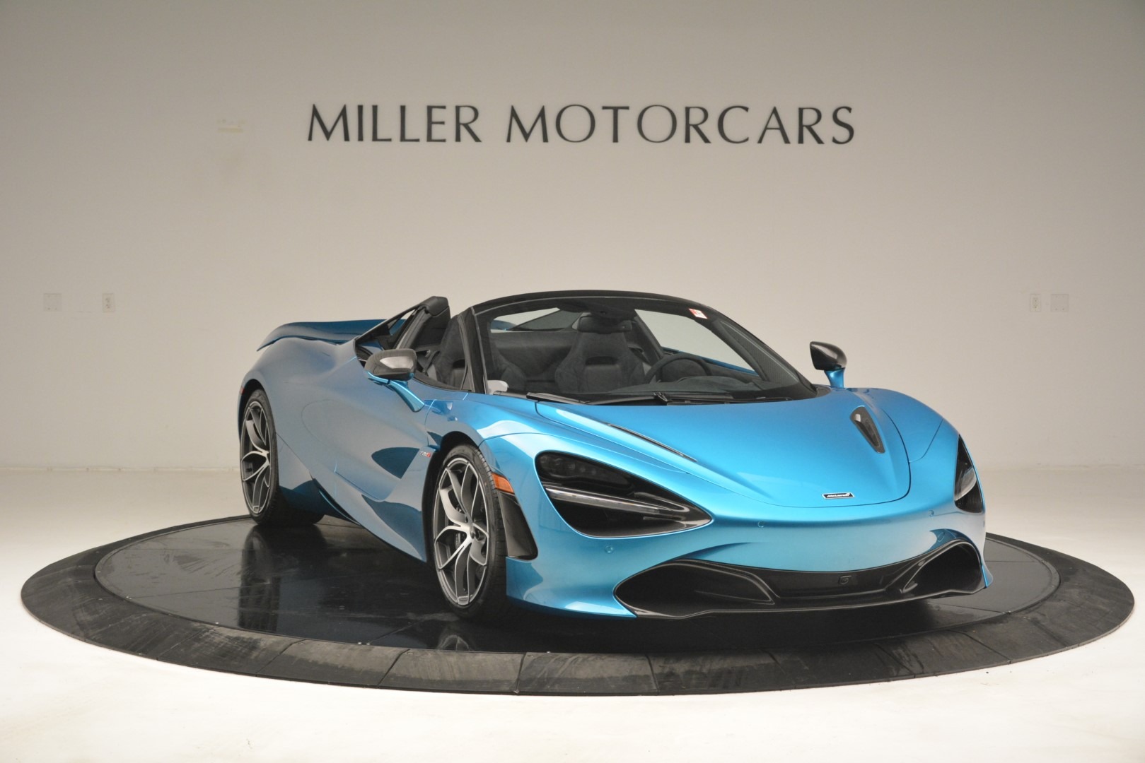 New-2019-McLaren-720S-Spider