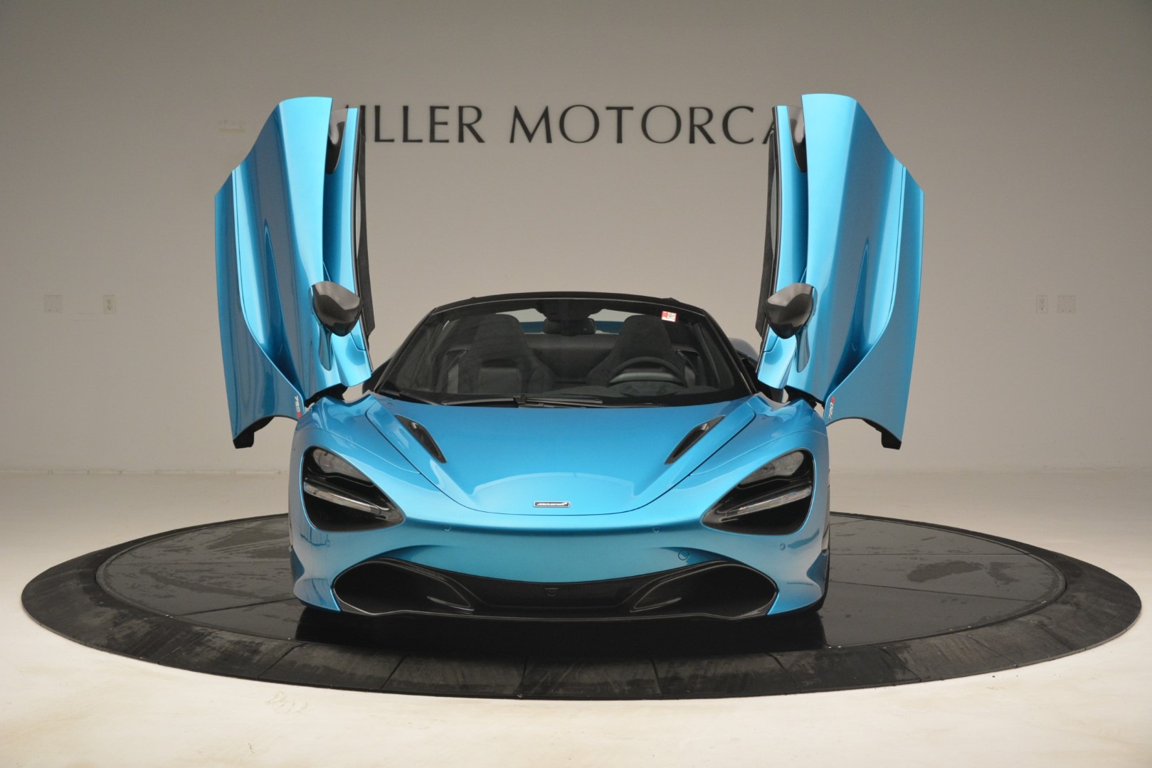 New-2019-McLaren-720S-Spider