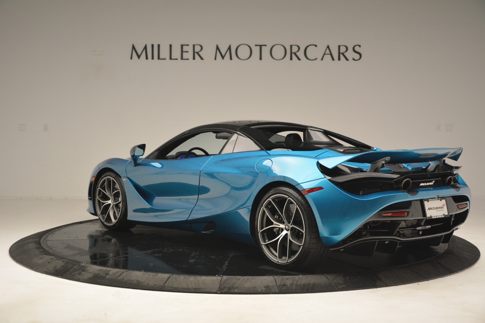New-2019-McLaren-720S-Spider
