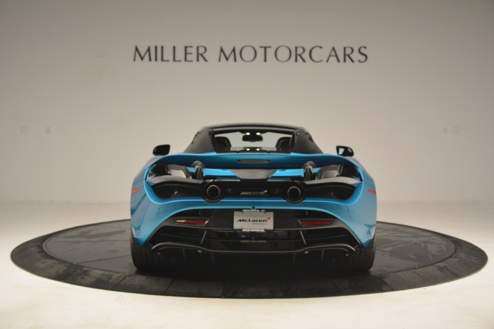 New-2019-McLaren-720S-Spider