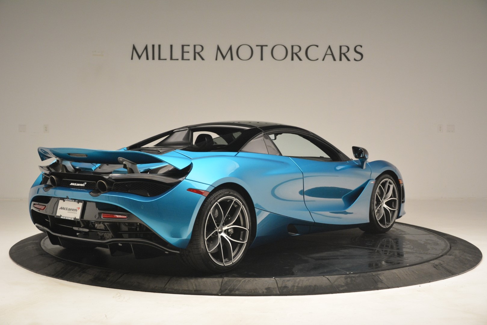 New-2019-McLaren-720S-Spider