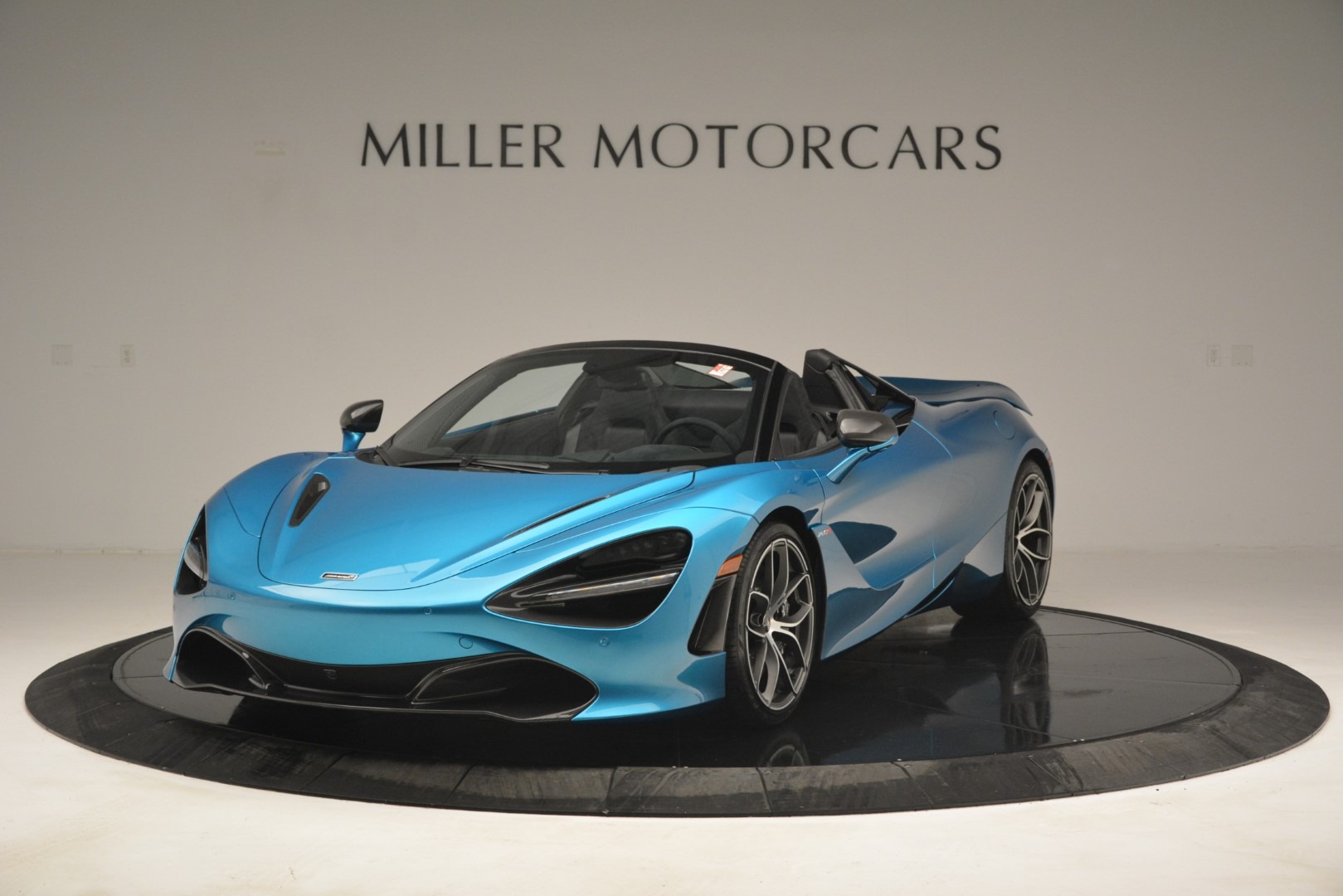 New-2019-McLaren-720S-Spider