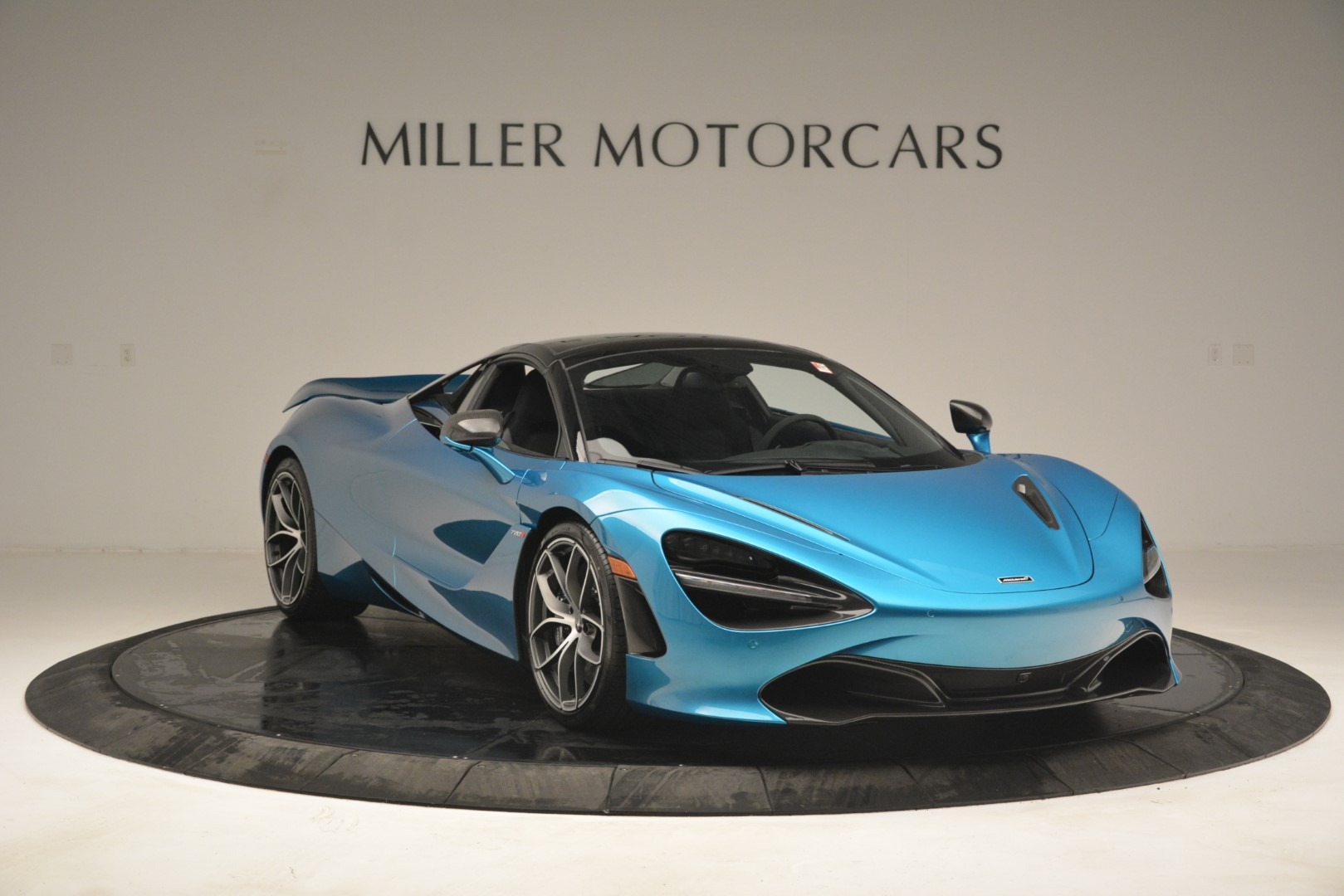New-2019-McLaren-720S-Spider