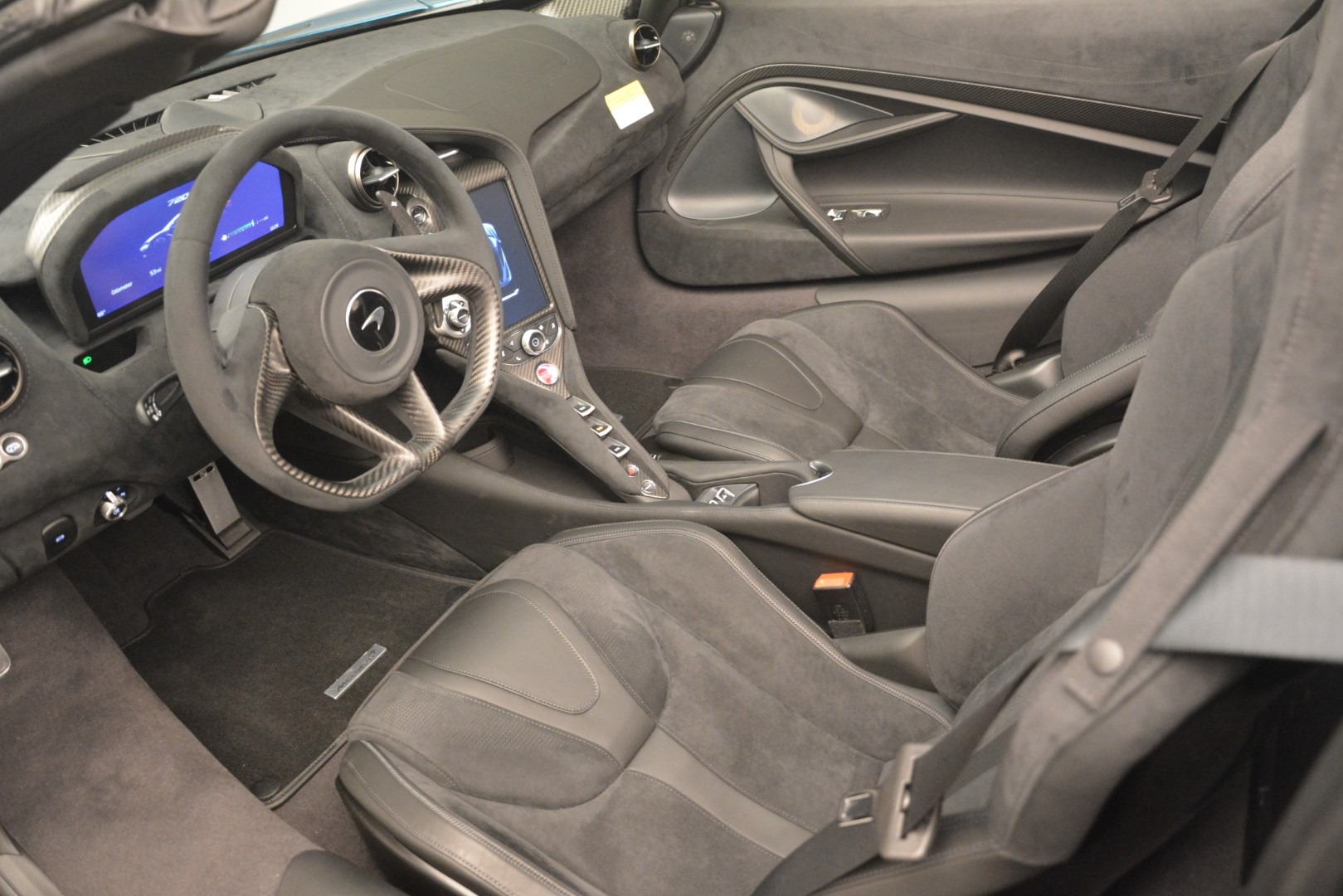 New-2019-McLaren-720S-Spider