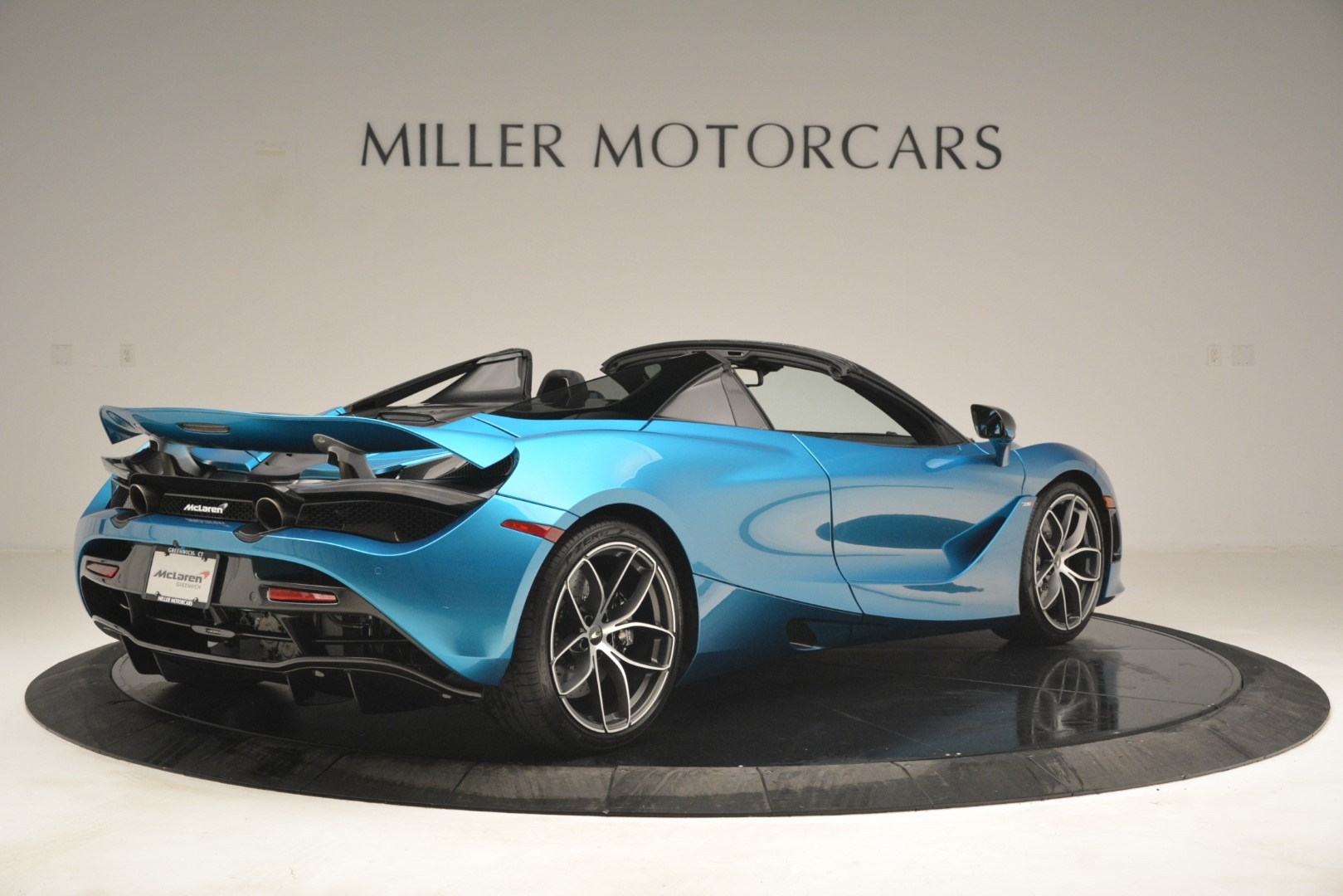 New-2019-McLaren-720S-Spider