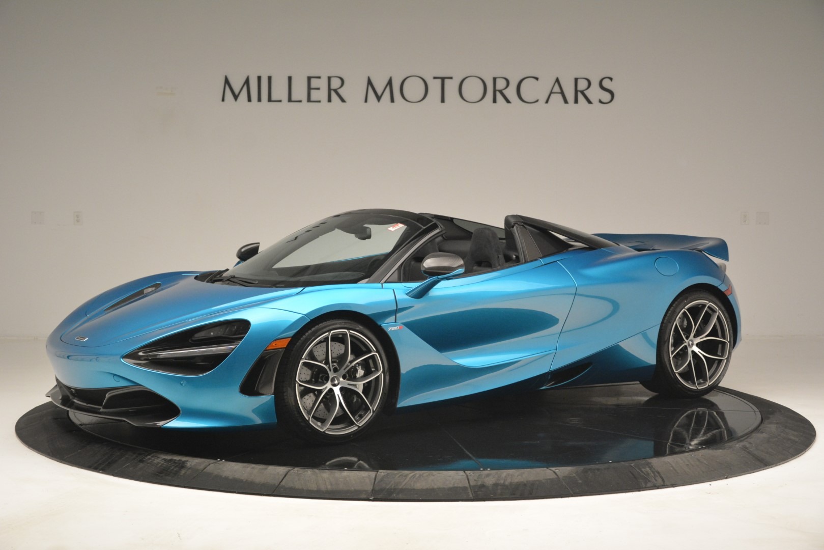 New-2019-McLaren-720S-Spider