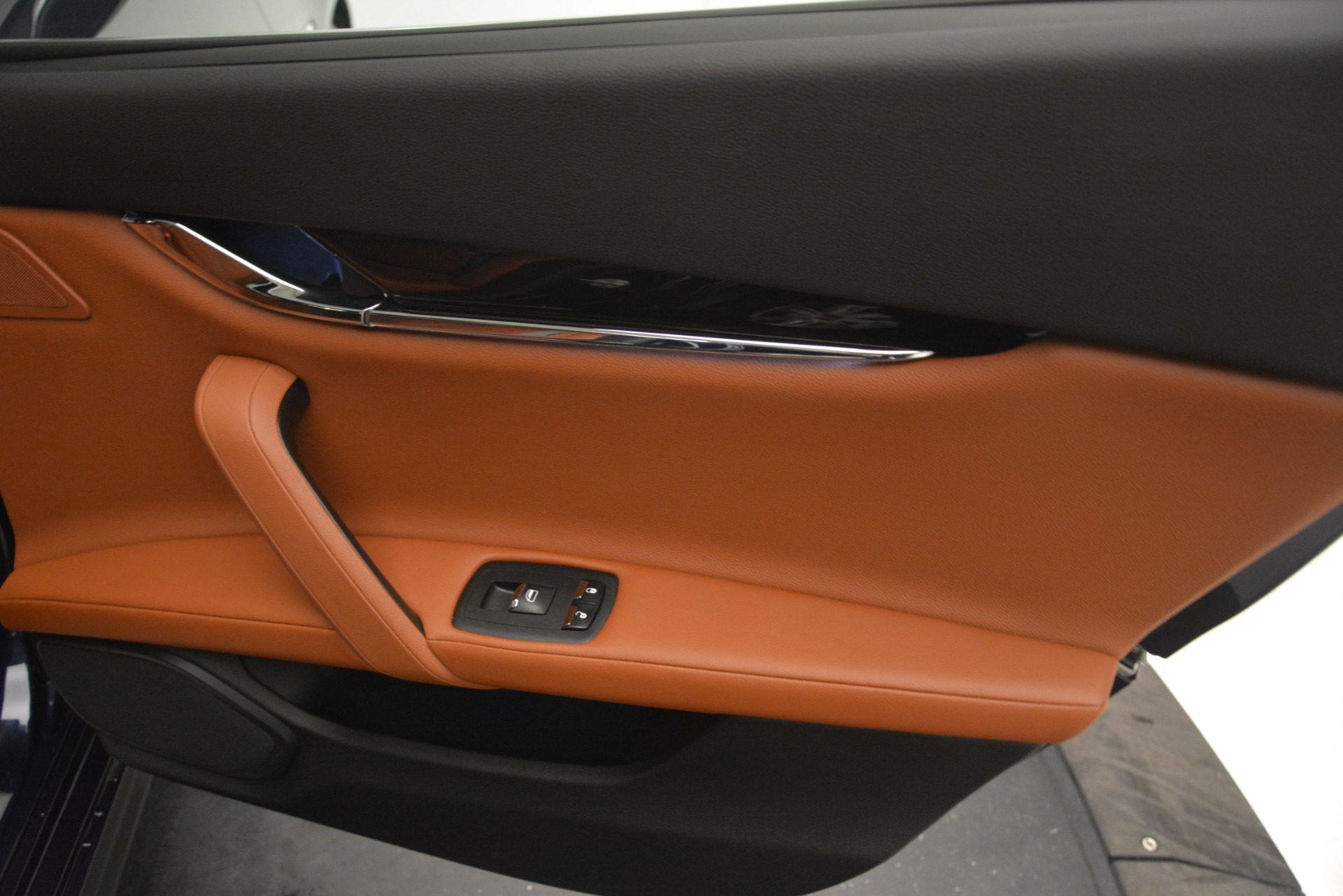 Used-2015-Maserati-Quattroporte-S-Q4