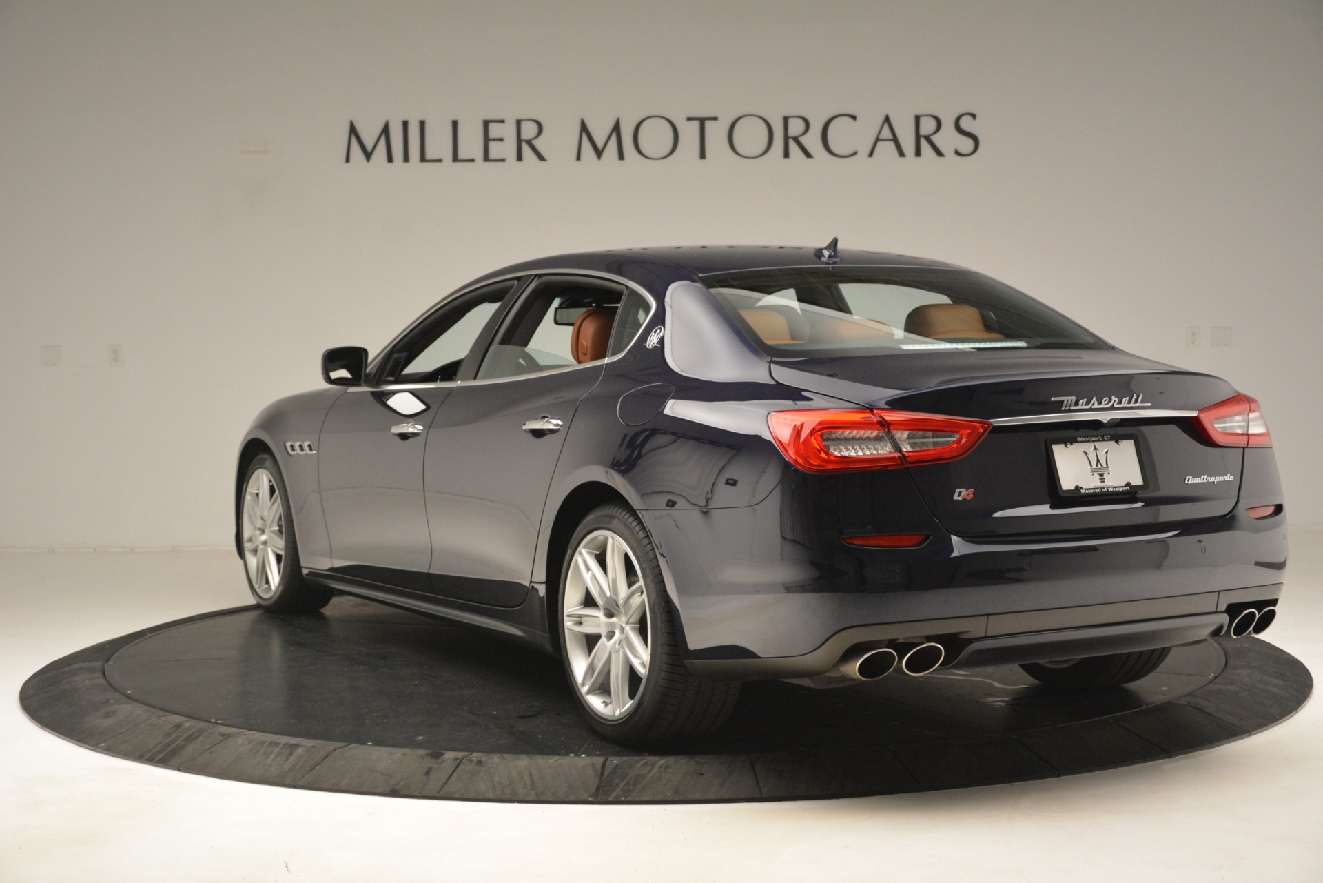 Used-2015-Maserati-Quattroporte-S-Q4