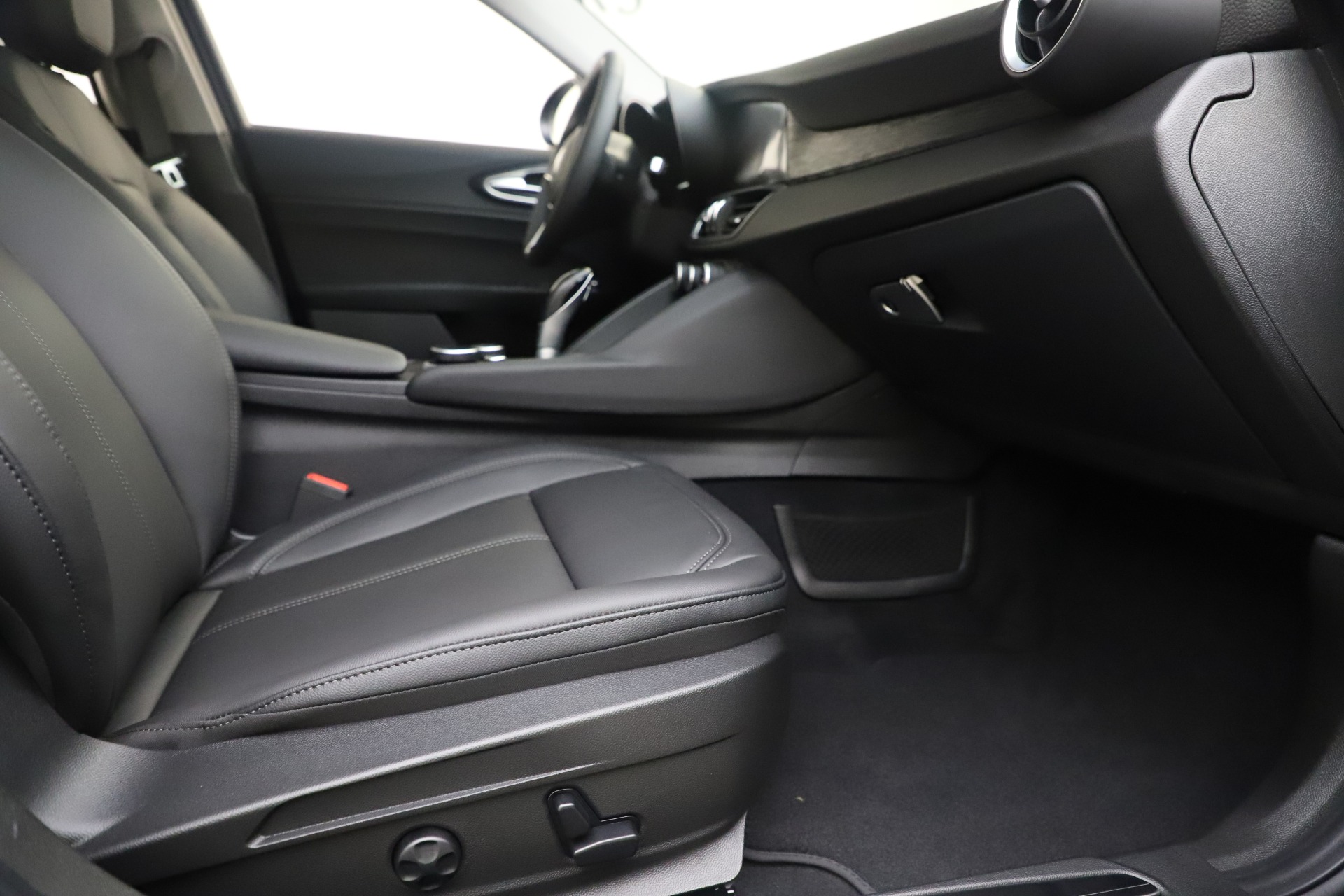 New-2019-Alfa-Romeo-Giulia-Q4