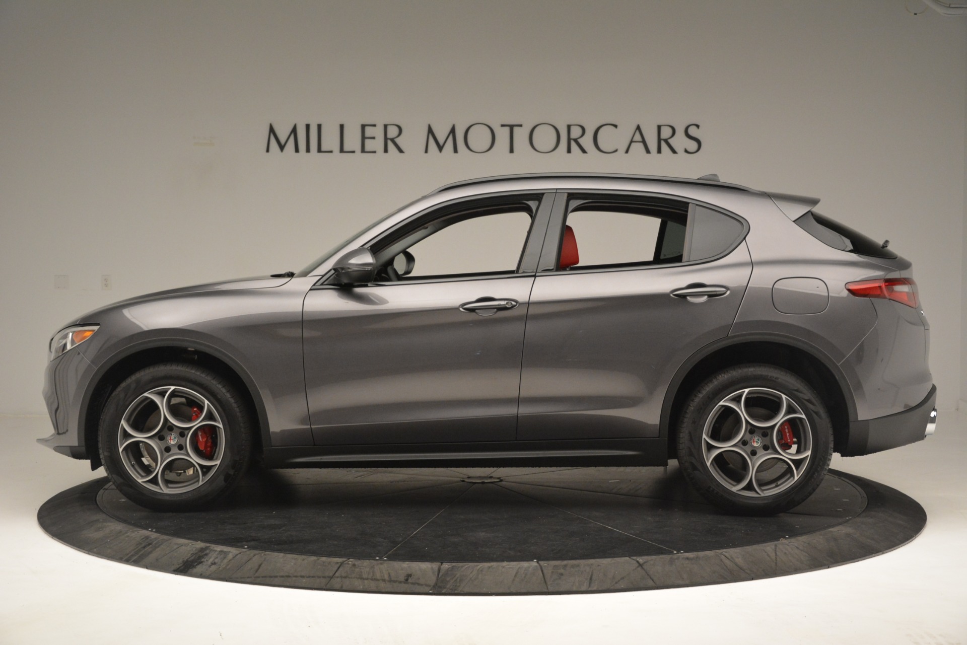 New-2019-Alfa-Romeo-Stelvio-Sport-Q4