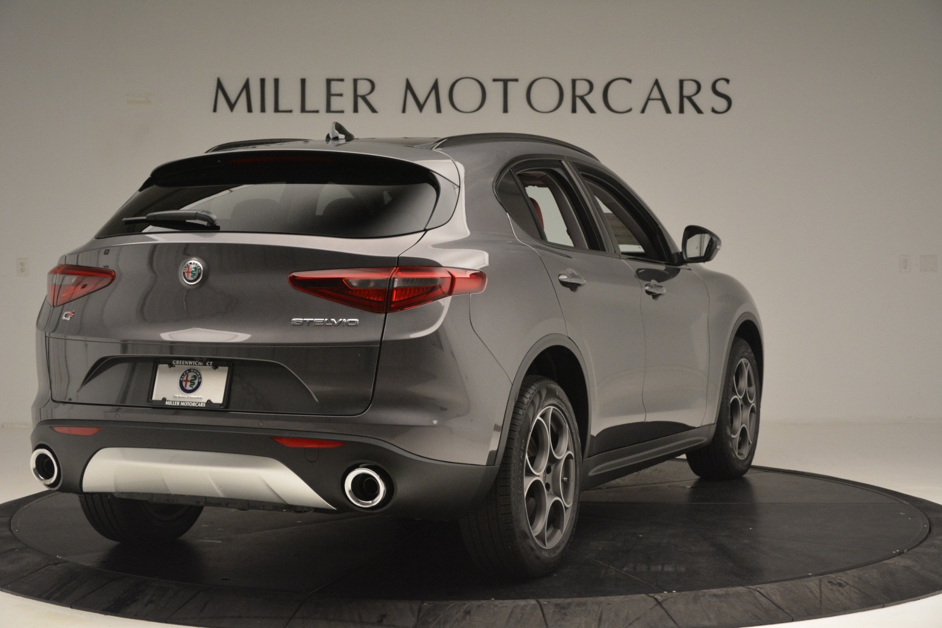 New-2019-Alfa-Romeo-Stelvio-Sport-Q4