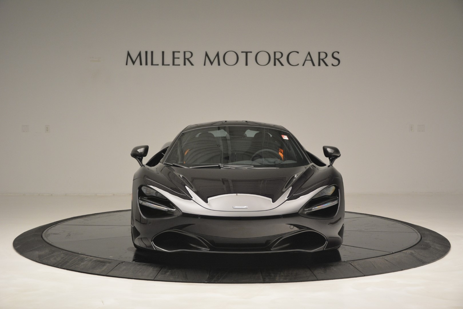 New-2019-McLaren-720S-Coupe