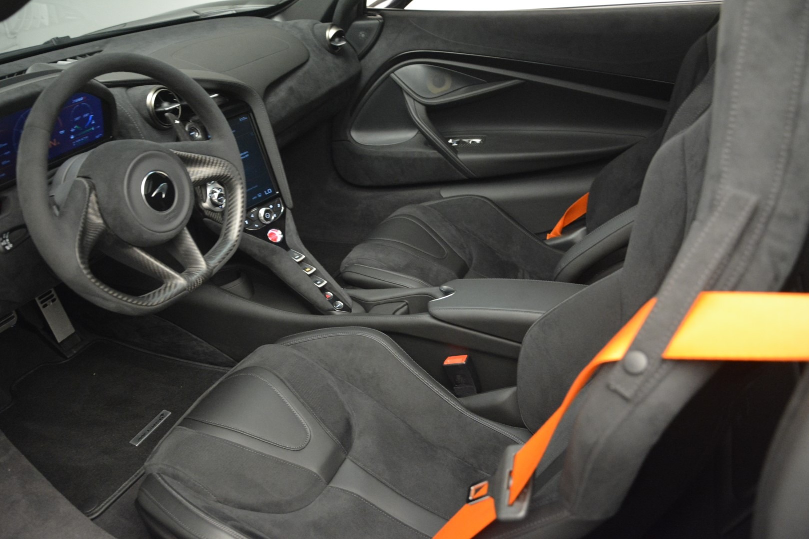 New-2019-McLaren-720S-Coupe