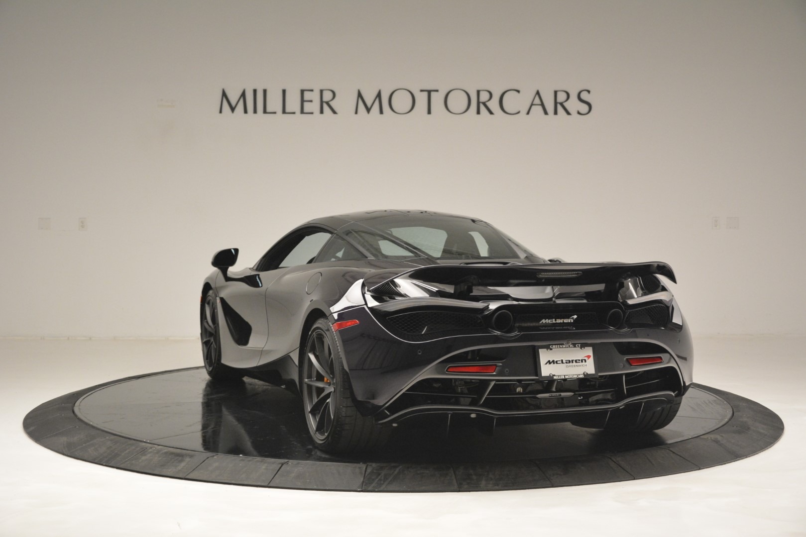 New-2019-McLaren-720S-Coupe