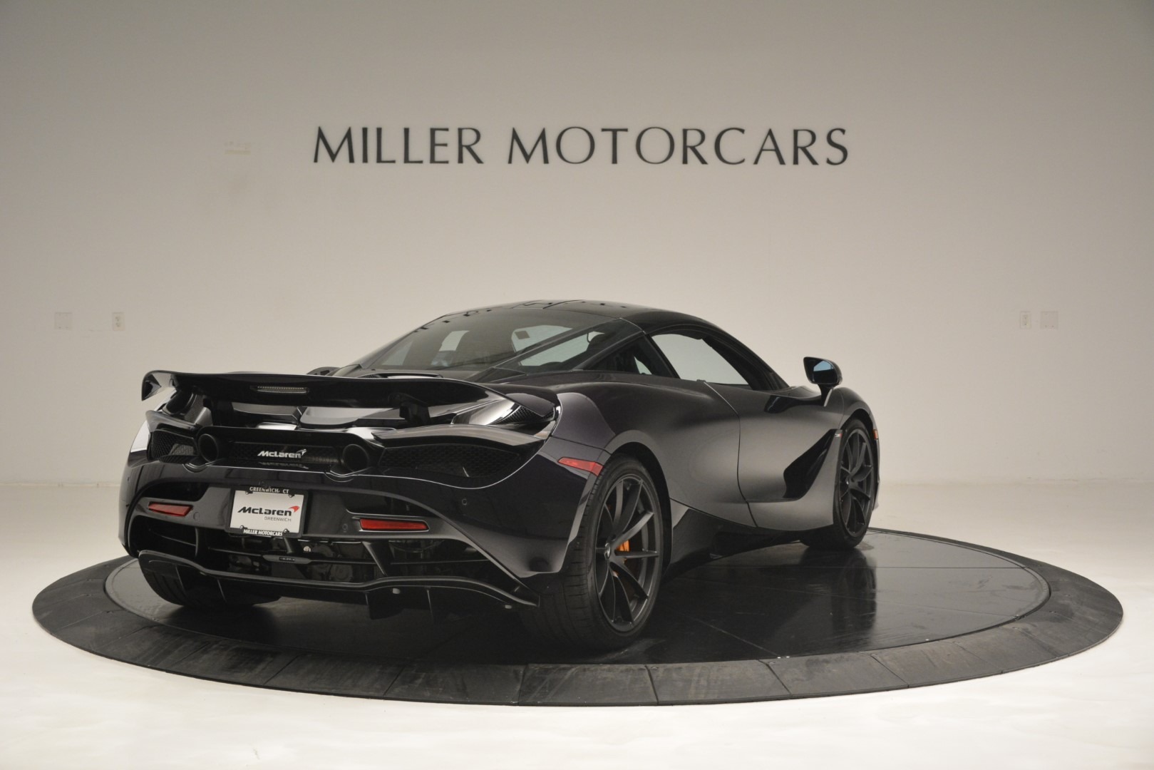New-2019-McLaren-720S-Coupe