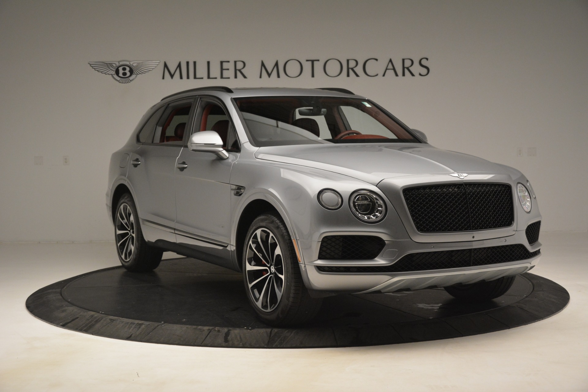 New-2019-Bentley-Bentayga-V8