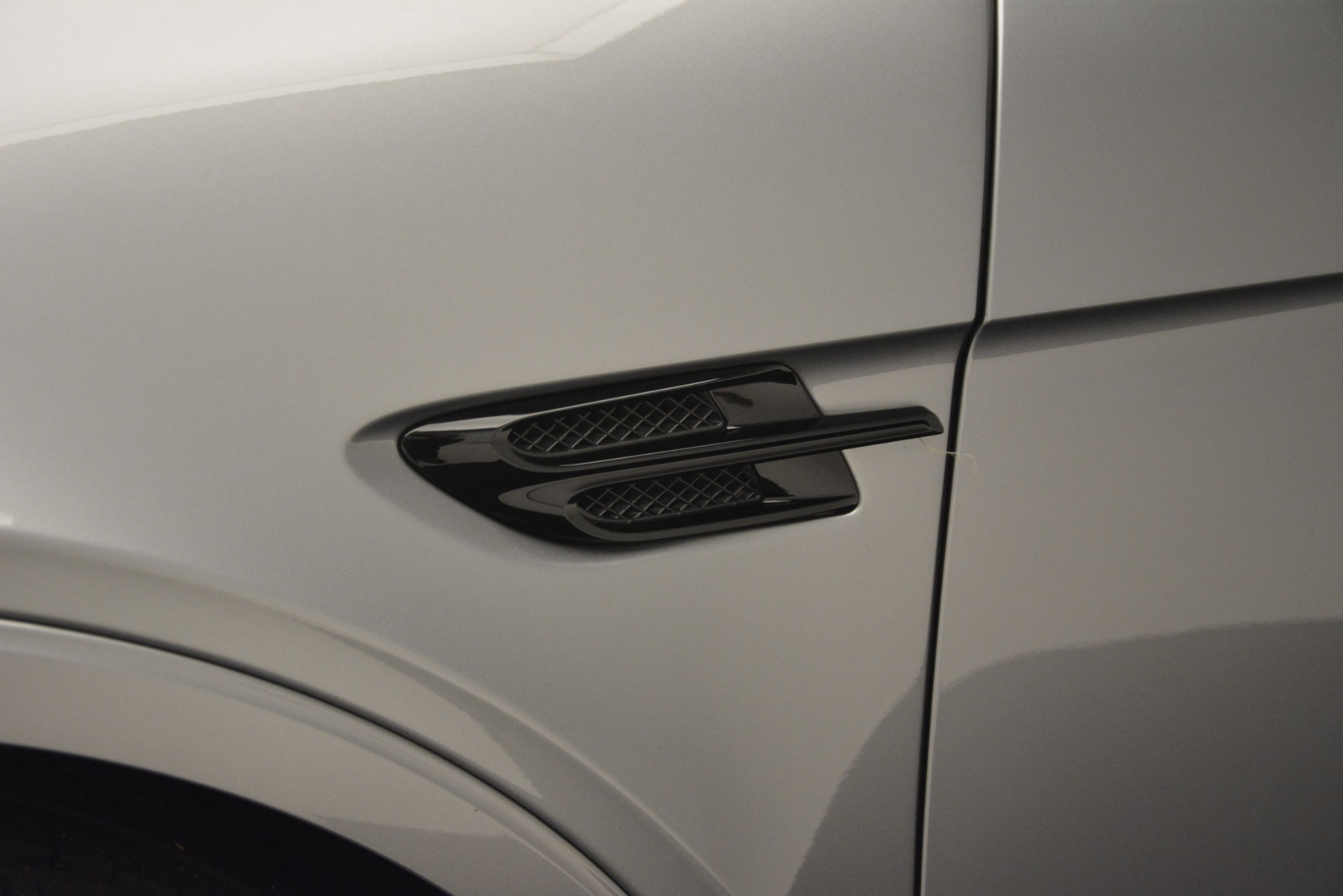 New-2019-Bentley-Bentayga-V8