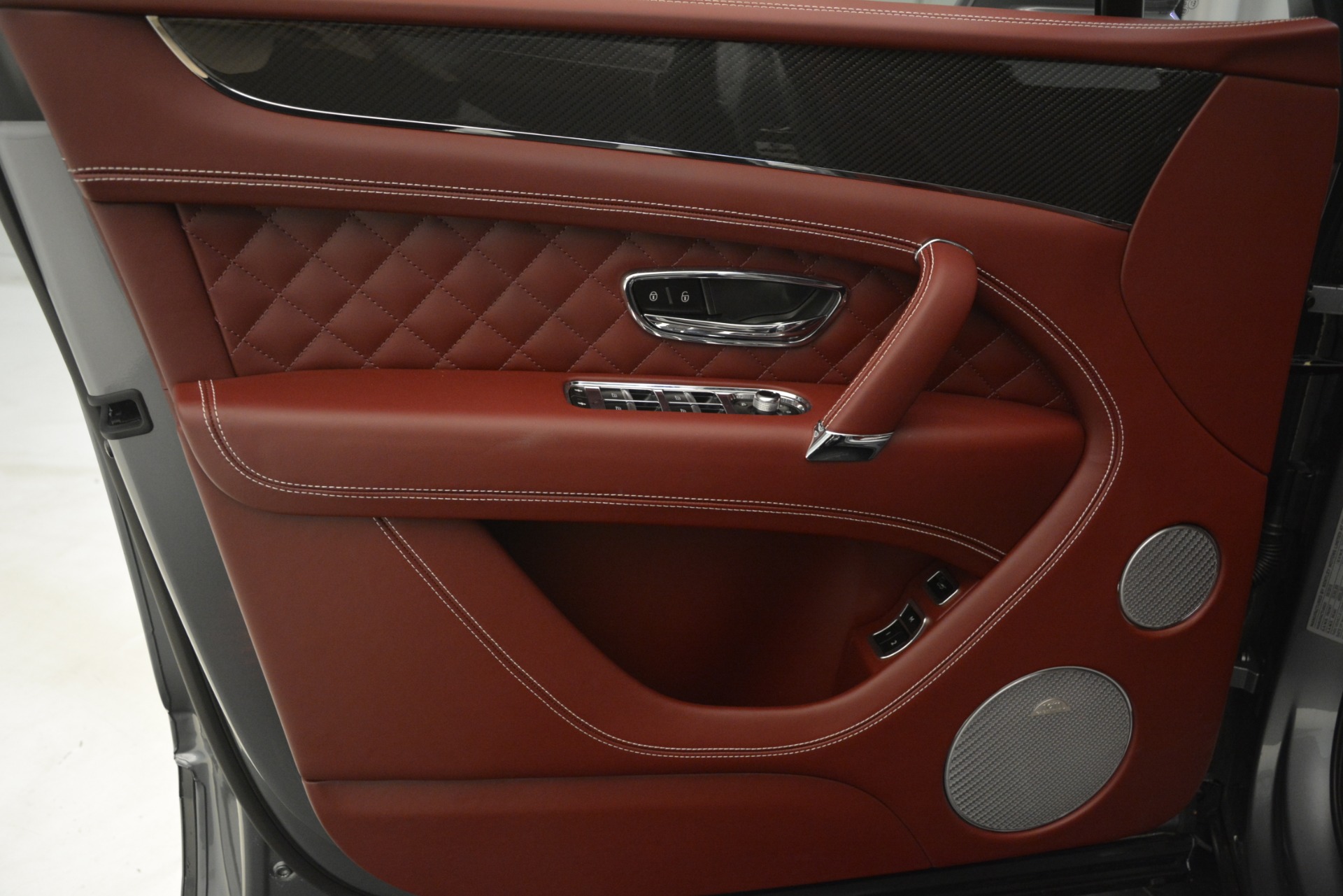 New-2019-Bentley-Bentayga-V8