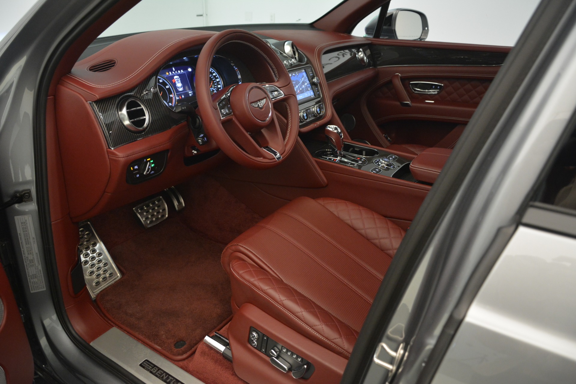 New-2019-Bentley-Bentayga-V8