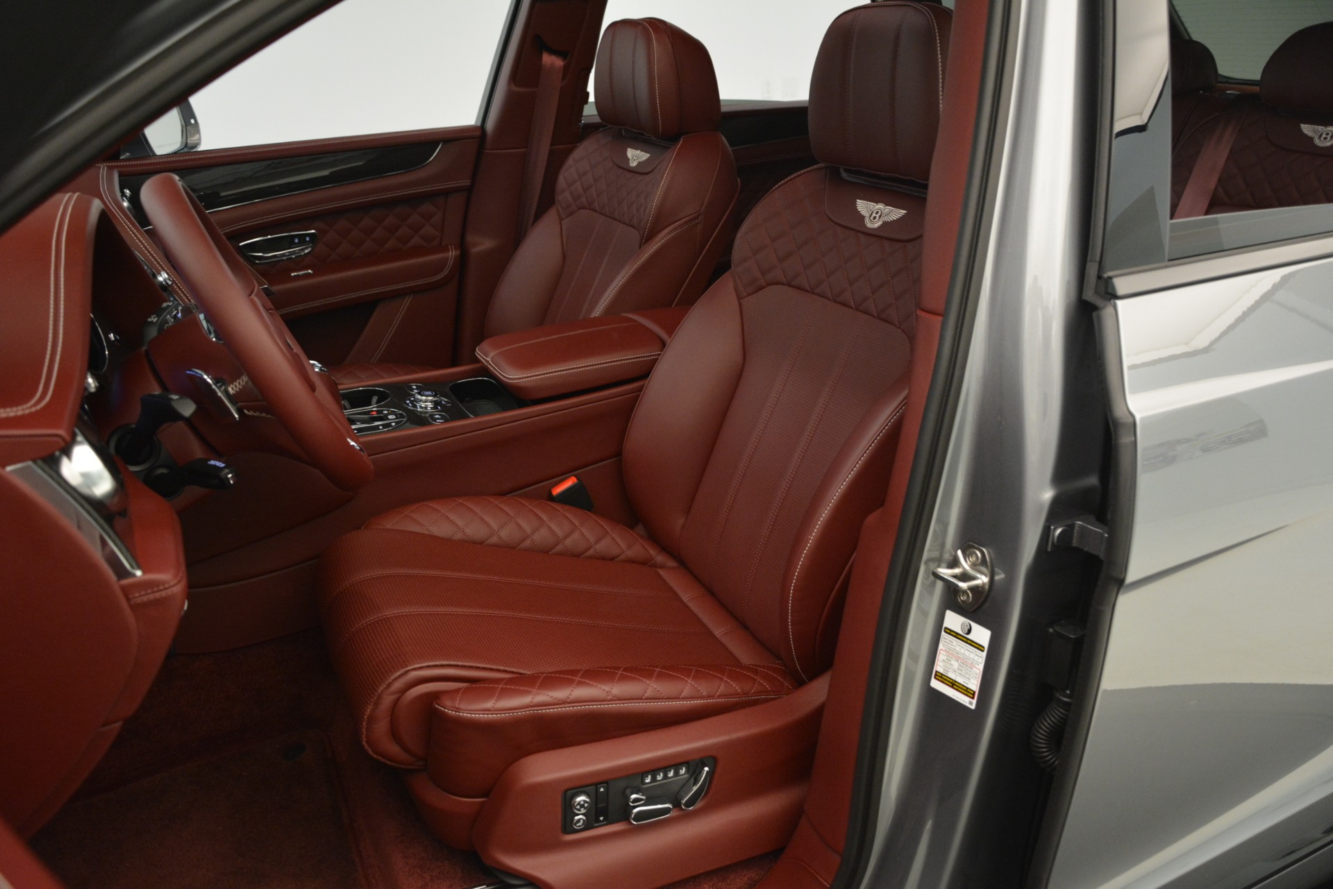 New-2019-Bentley-Bentayga-V8