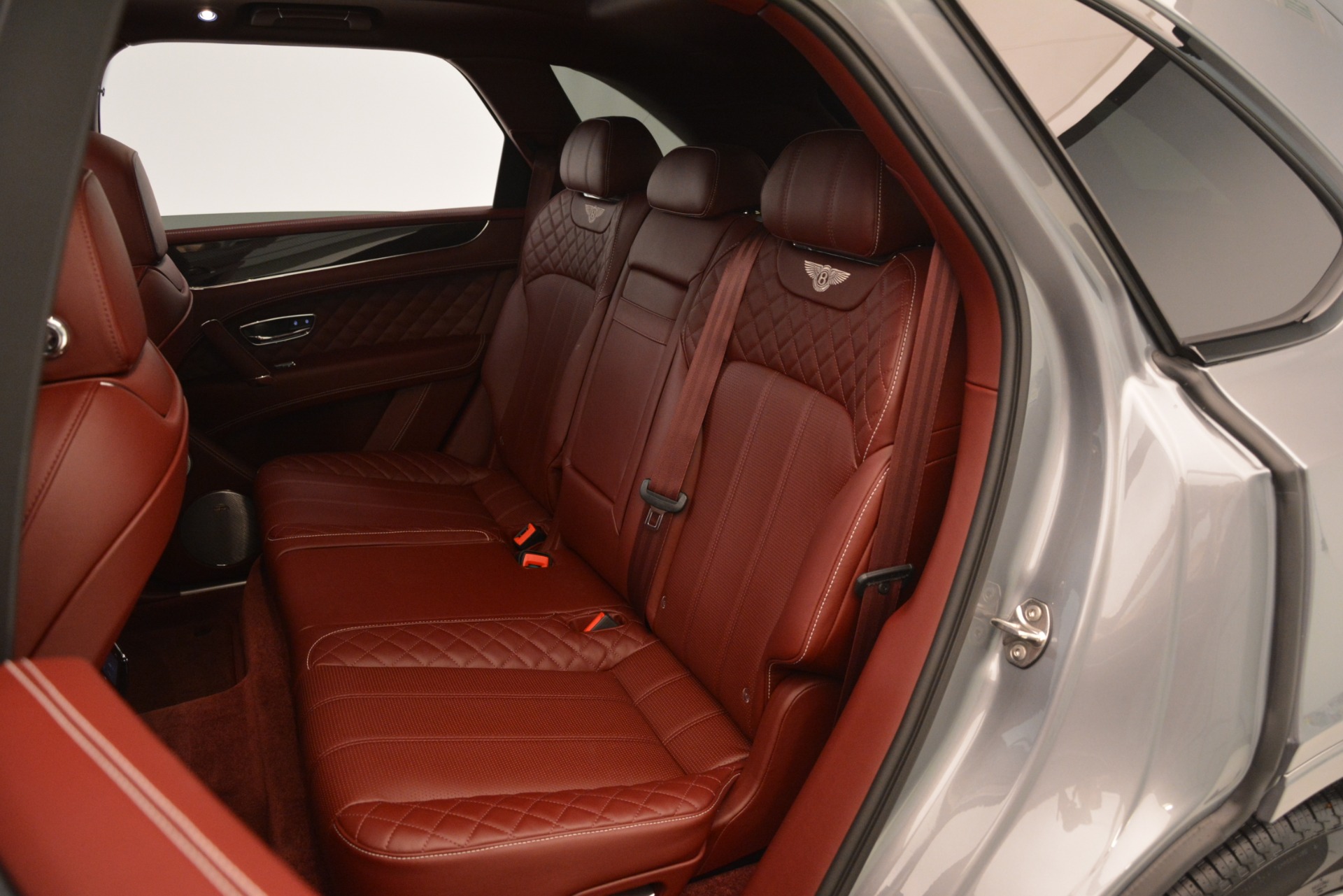 New-2019-Bentley-Bentayga-V8