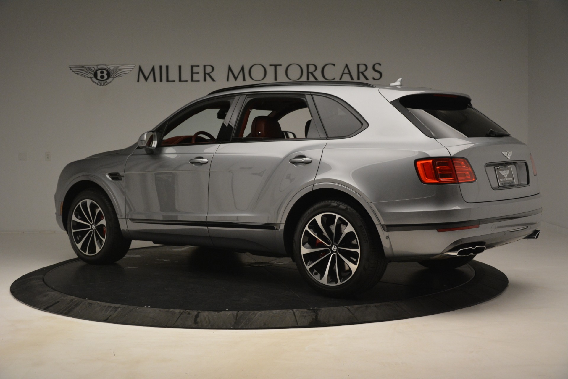 New-2019-Bentley-Bentayga-V8