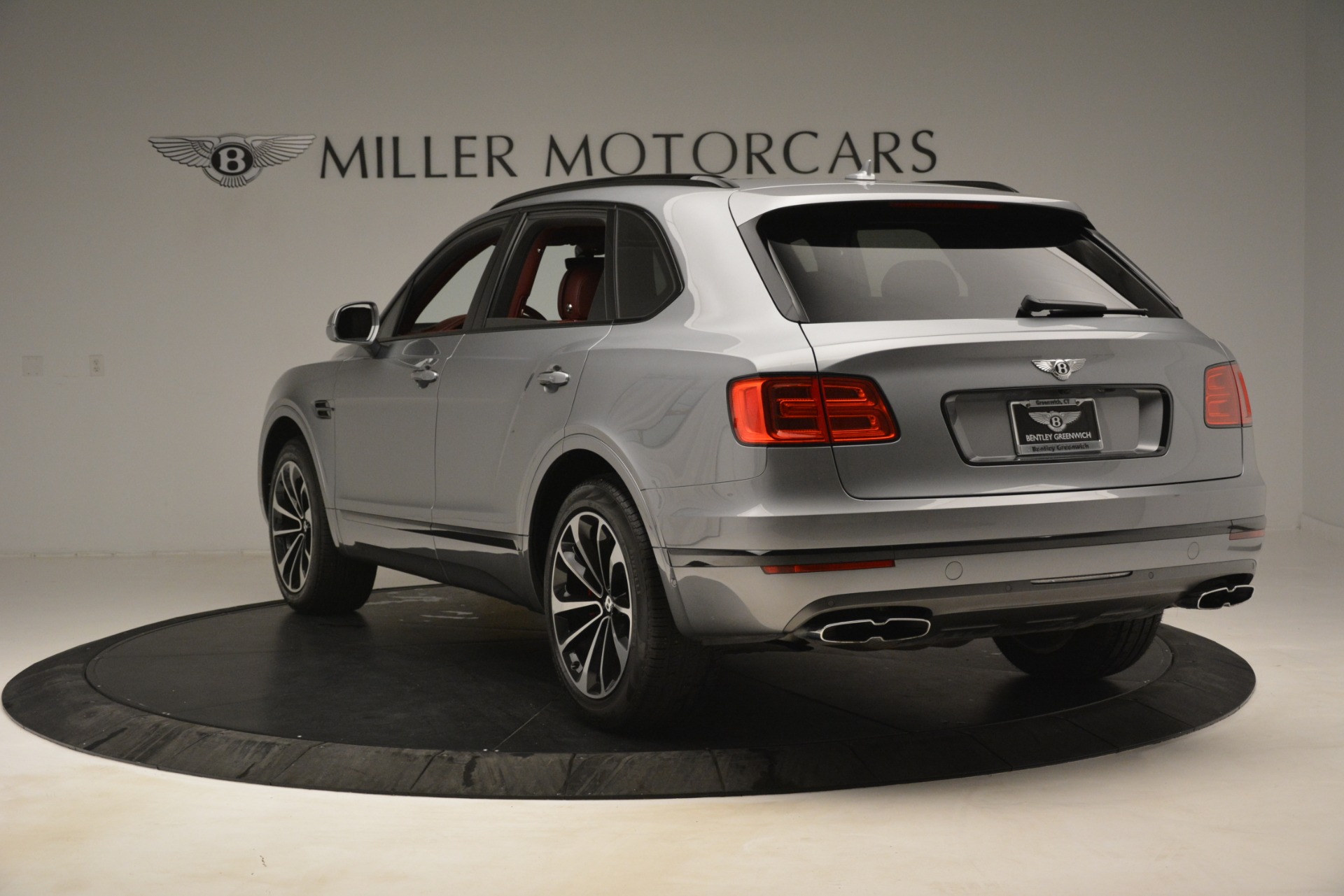 New-2019-Bentley-Bentayga-V8