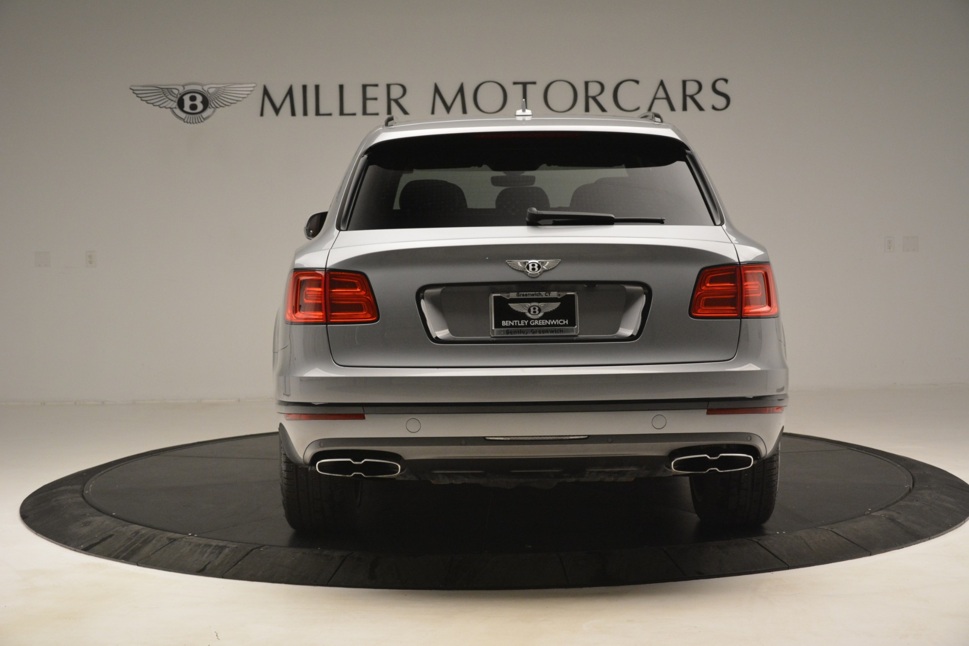 New-2019-Bentley-Bentayga-V8