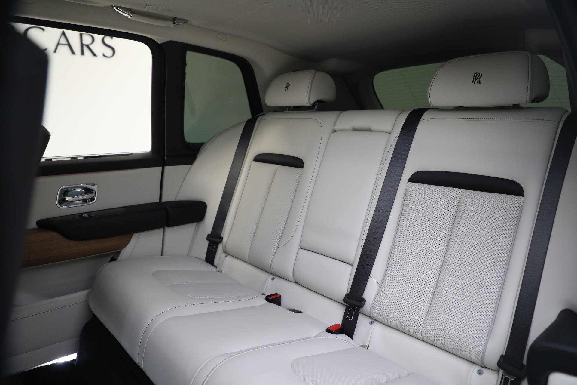 Used-2019-Rolls-Royce-Cullinan