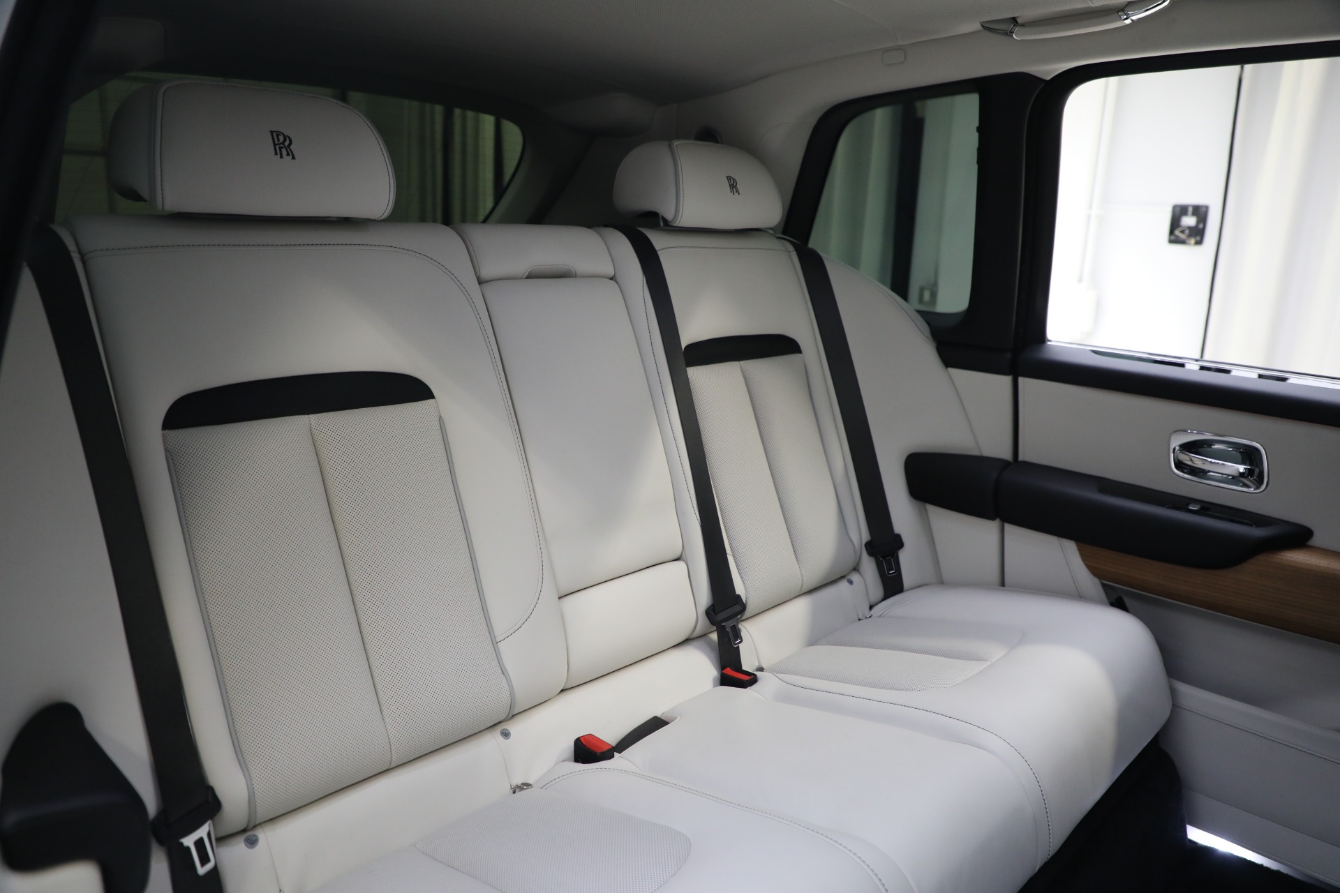 Used-2019-Rolls-Royce-Cullinan