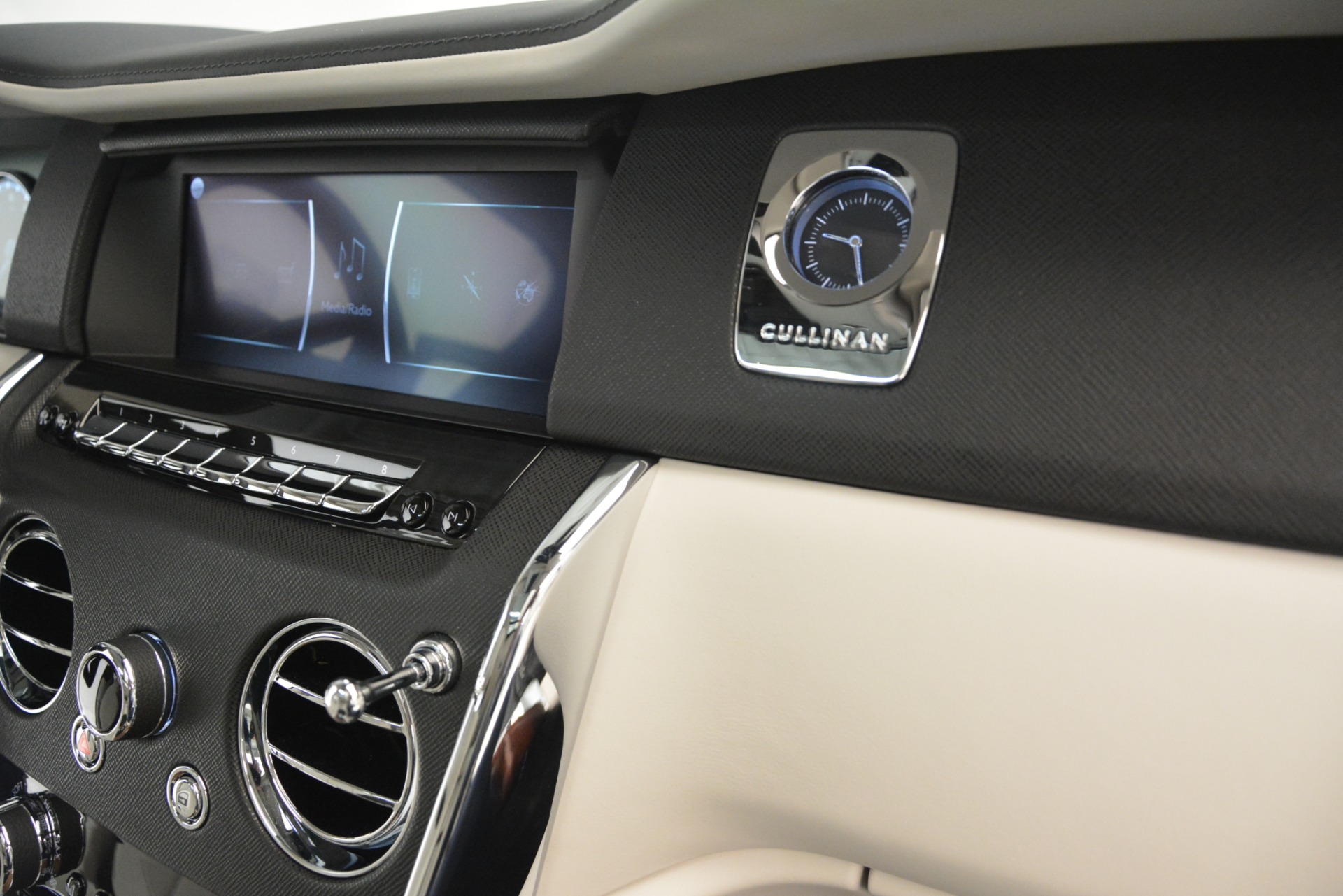 Used-2019-Rolls-Royce-Cullinan