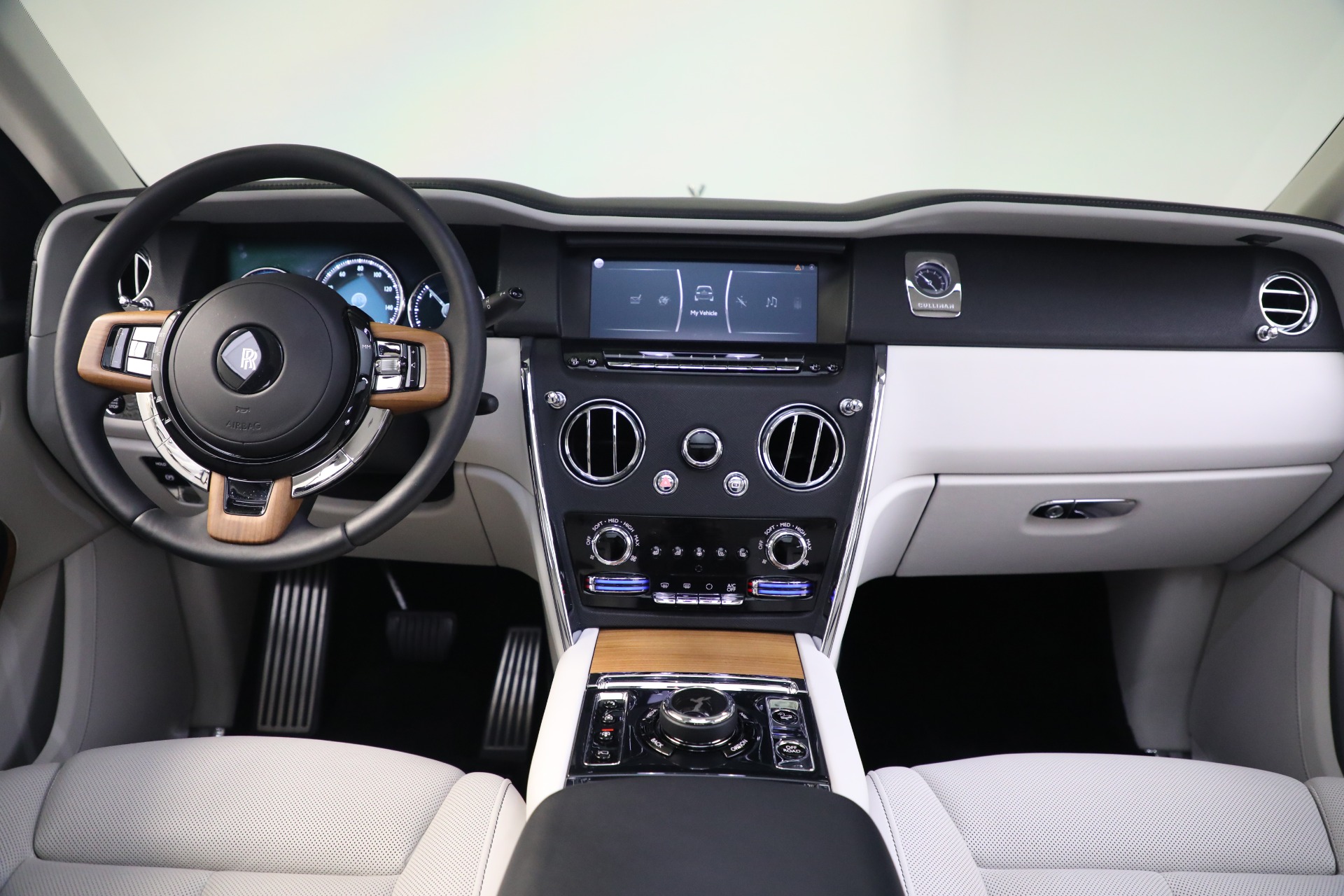 Used-2019-Rolls-Royce-Cullinan