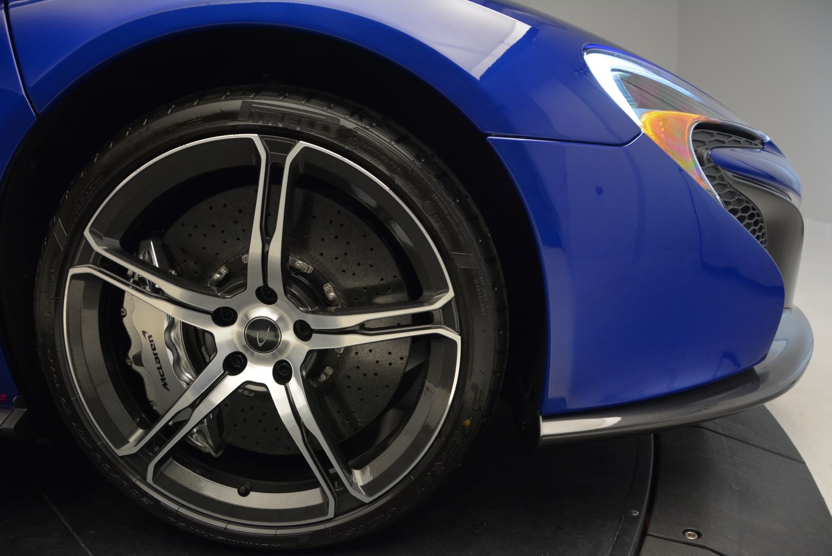 Used-2015-McLaren-650S-Spider-Convertible