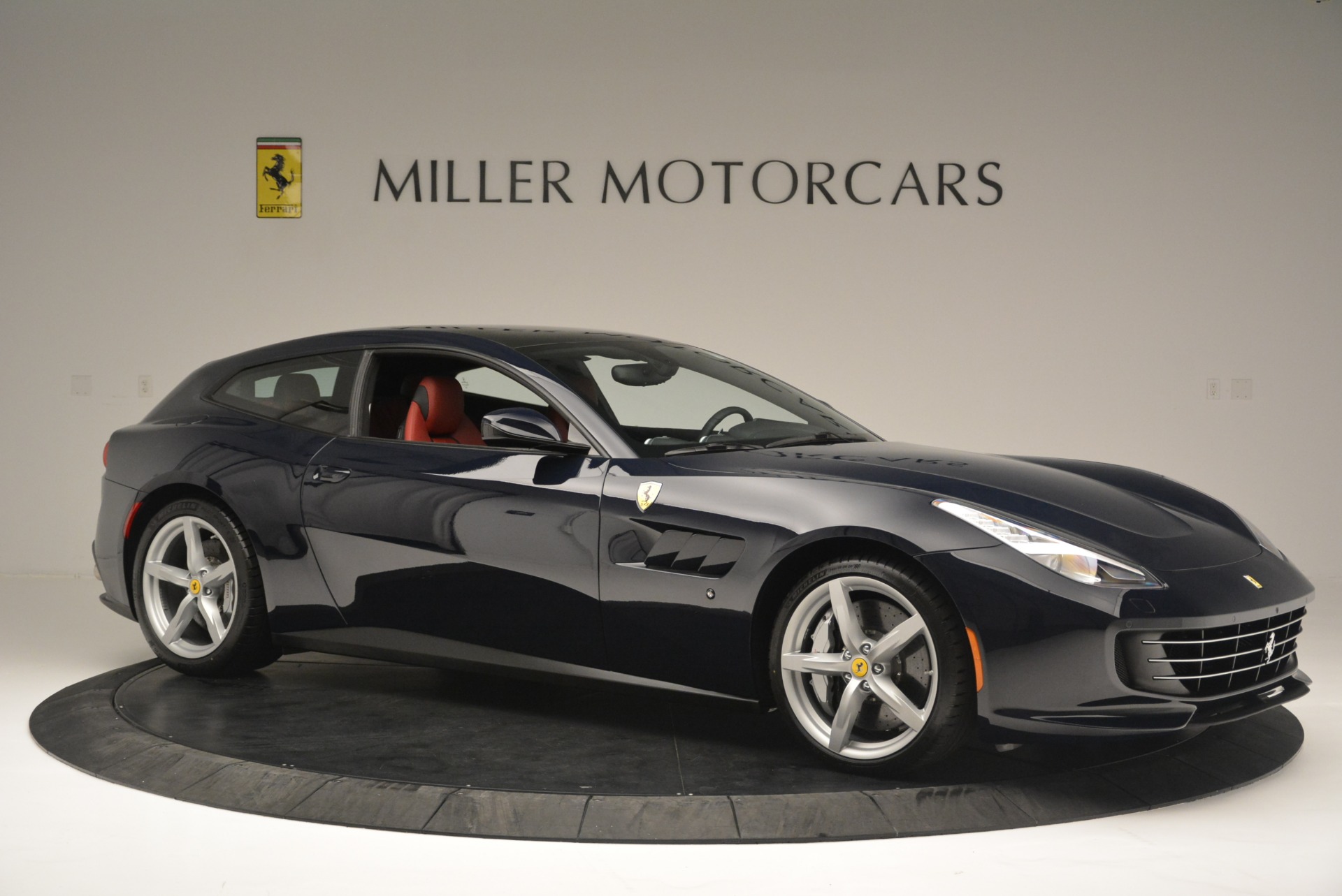 Used-2019-Ferrari-GTC4Lusso